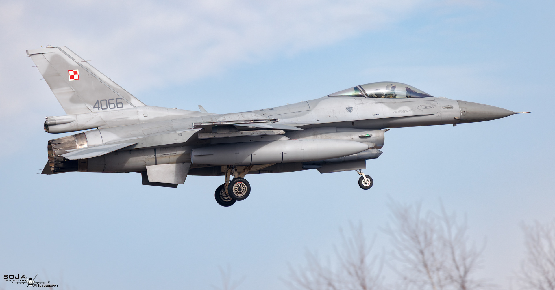 Lockheed Martin F-16C 4066 03-0066 cn# JC-27 #2. jpg