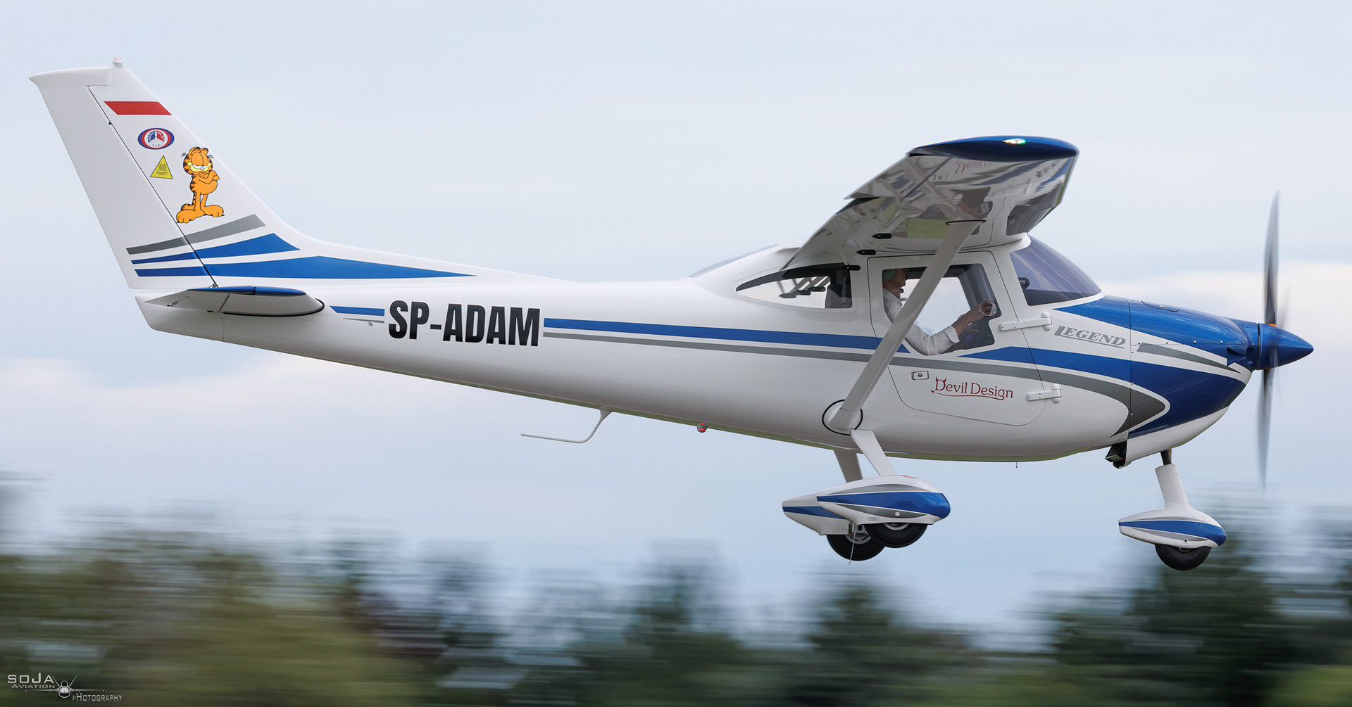 ID080825 - Legend 600 SP-ADAM