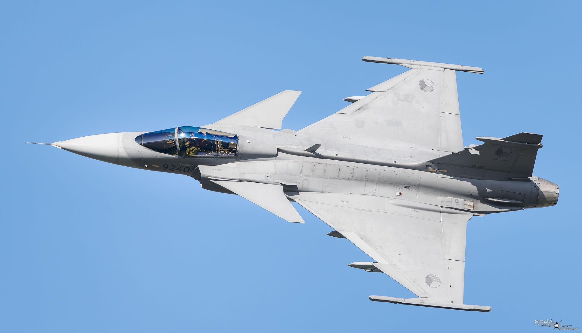 ID200925 - Czech Republic - Air Force Saab JAS-39C Gripen 9240 cn# 39-240