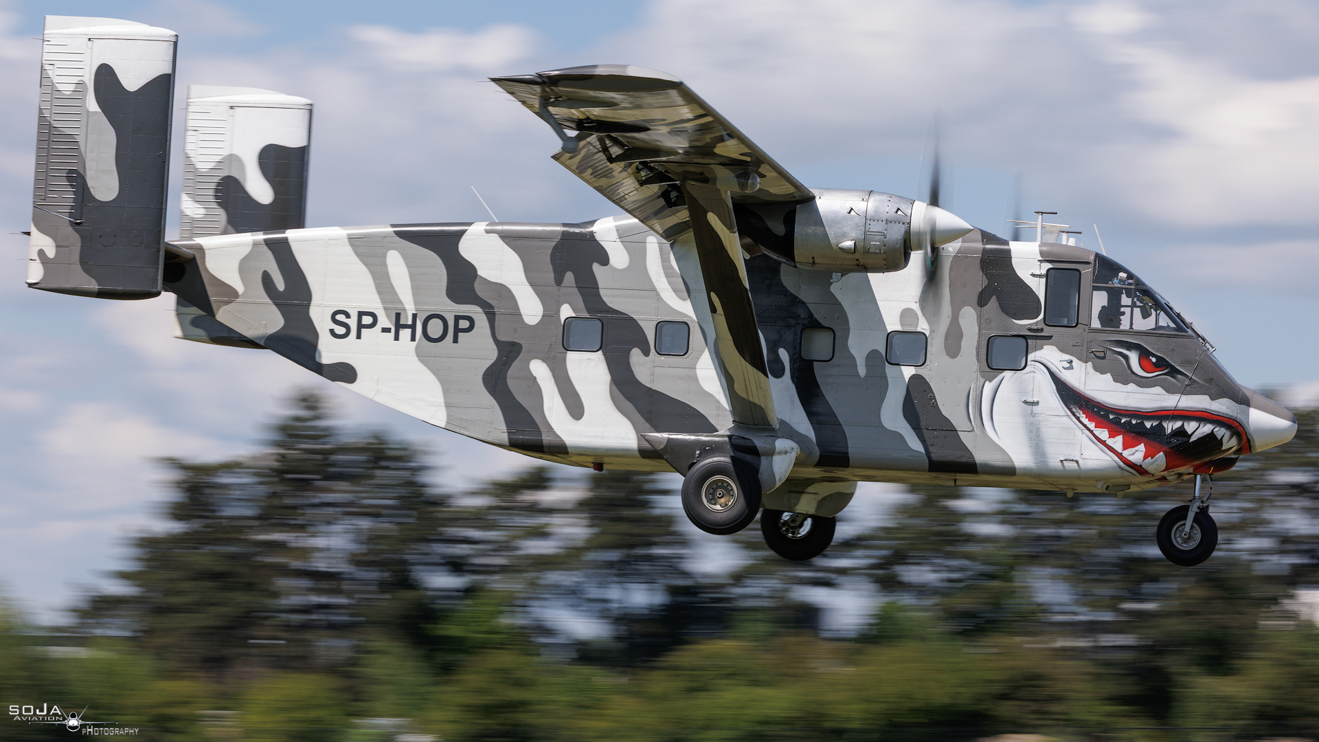ID270525 - SkyForce Short SC7 Skyvan SP-HOP cn# SH1906-230723
