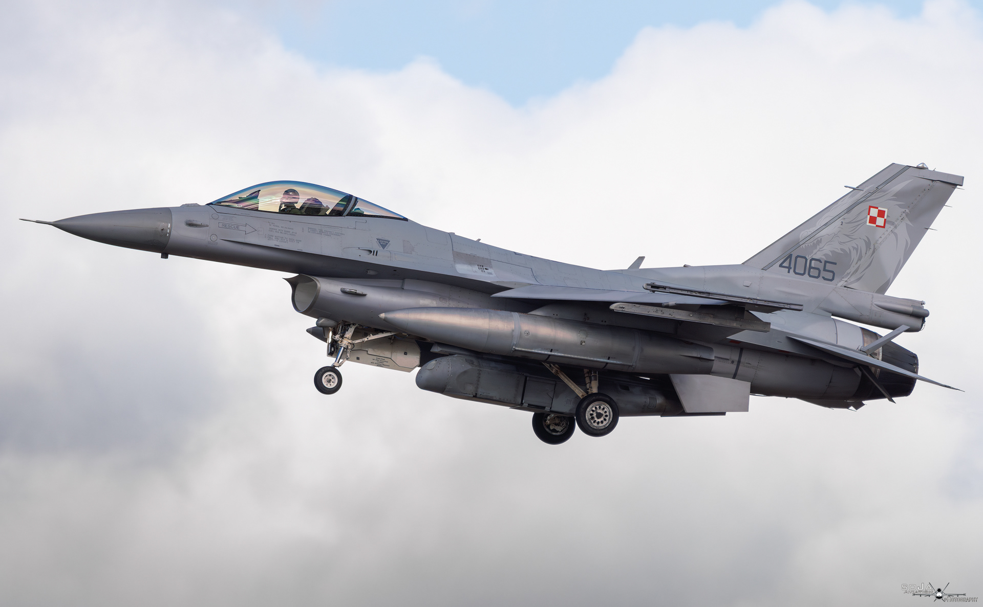 ID25102025 - Lockheed Martin F-16C 4065 03-0065 cn# JC-26