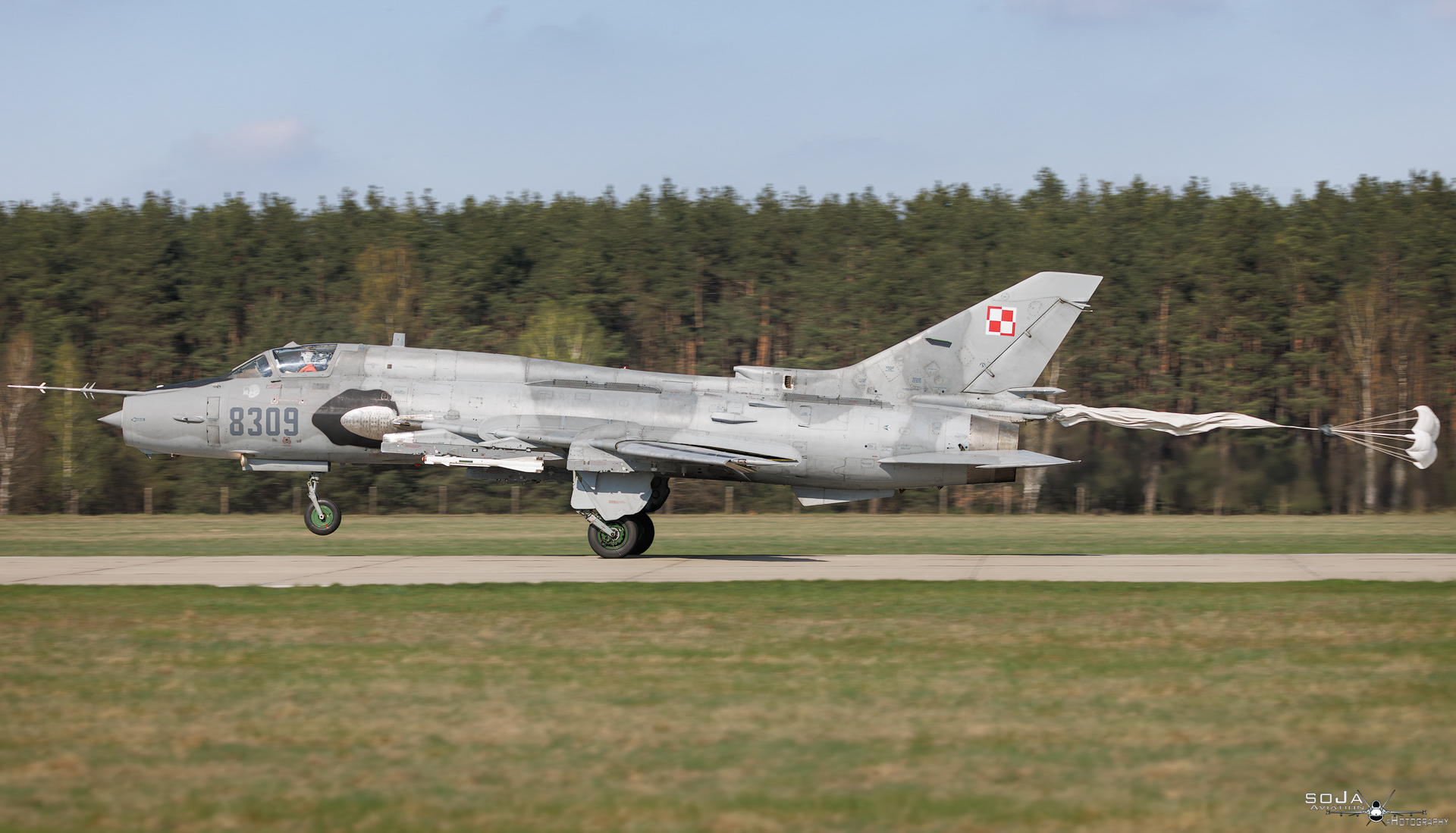 ID160425 - Poland - Air Force Sukhoi Su-22M4 8309 cn# 28309 #6