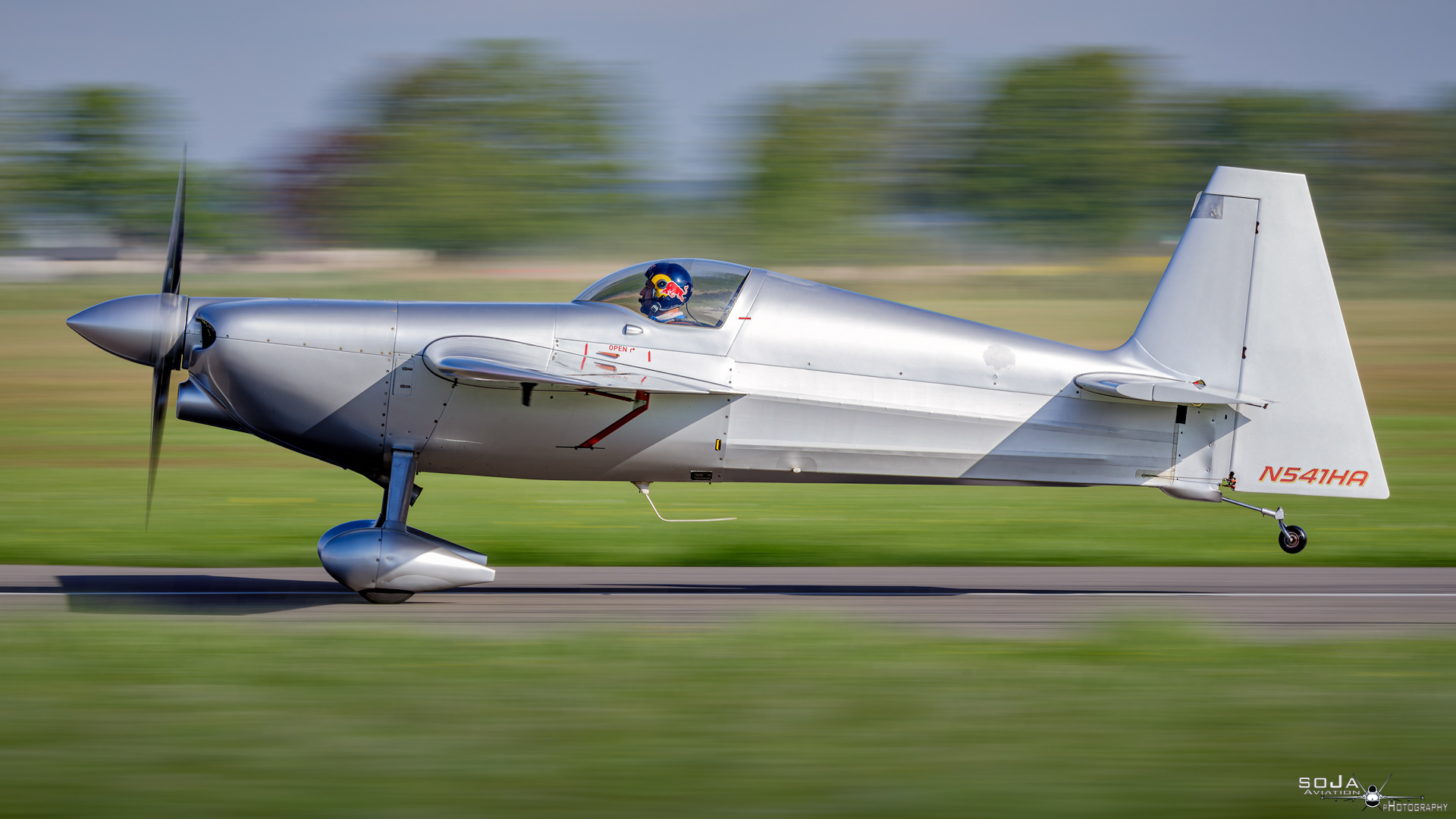 ID180424-ATAM#28 Zivko Edge 540 N541HA cn# 0041A