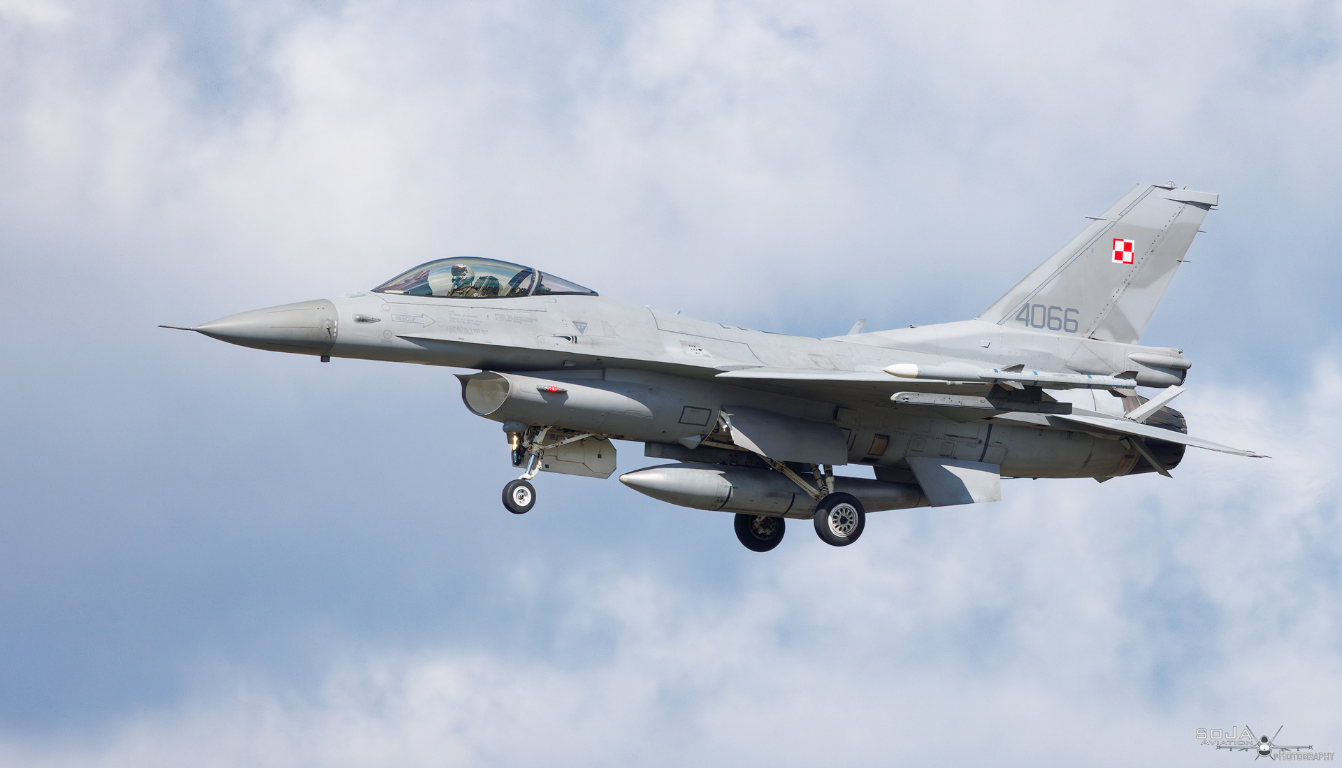 ID230426 - Lockheed Martin F-16C 4066 03-0066 cn# JC-27