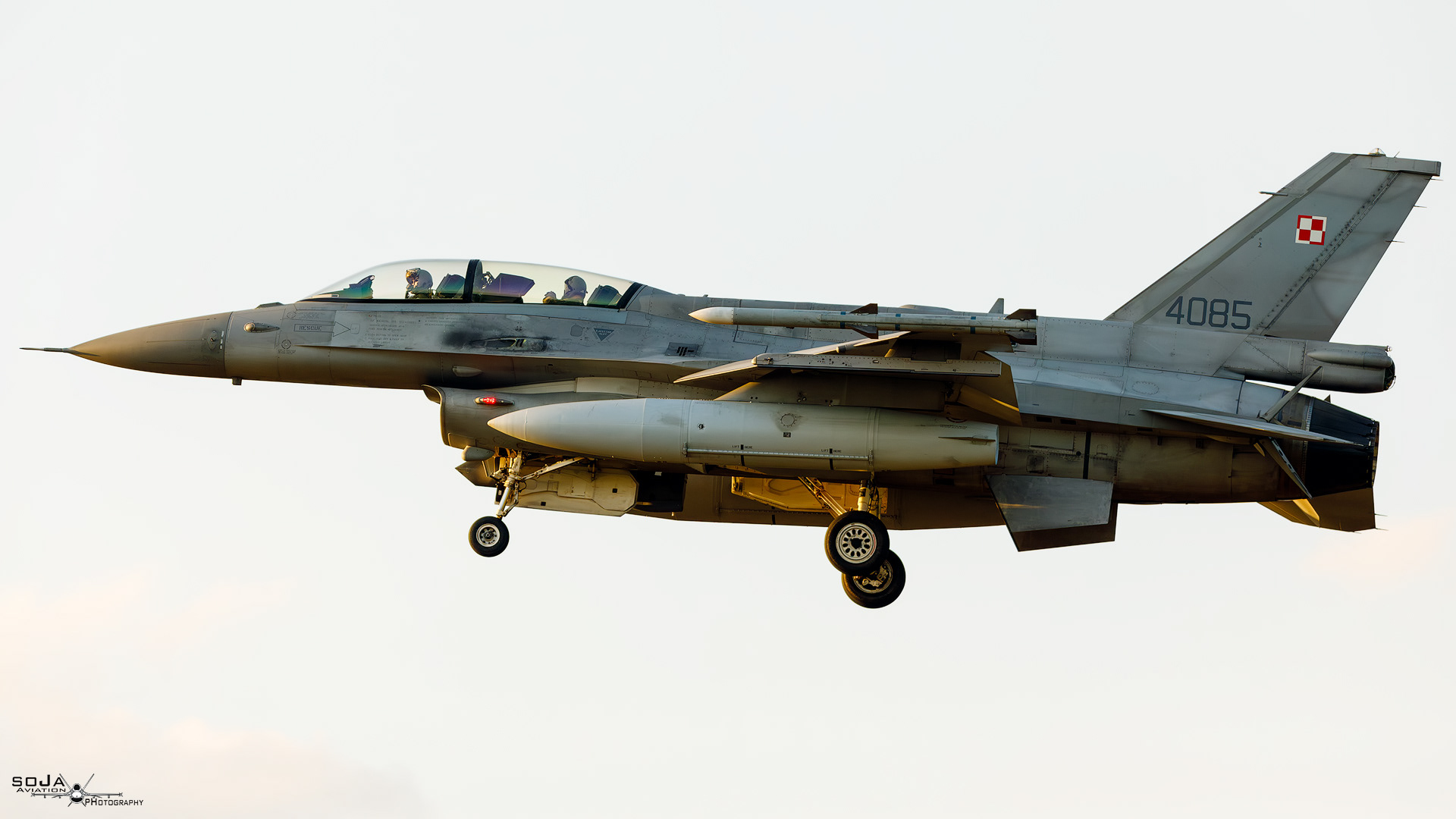 ID060723-F16D 4085