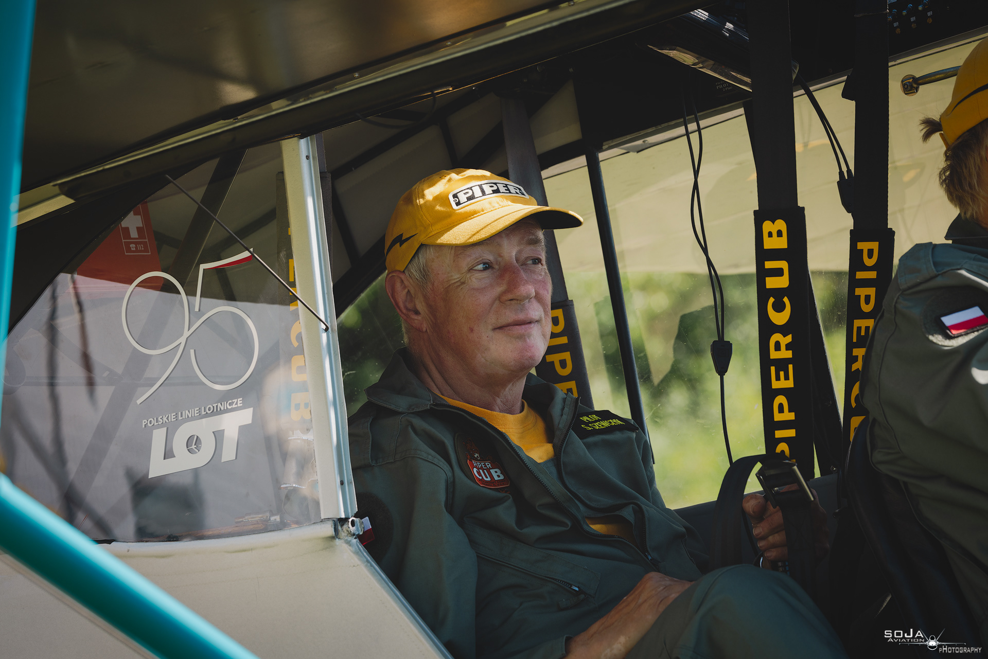 ID250525 - PIPERCUB CREW #6