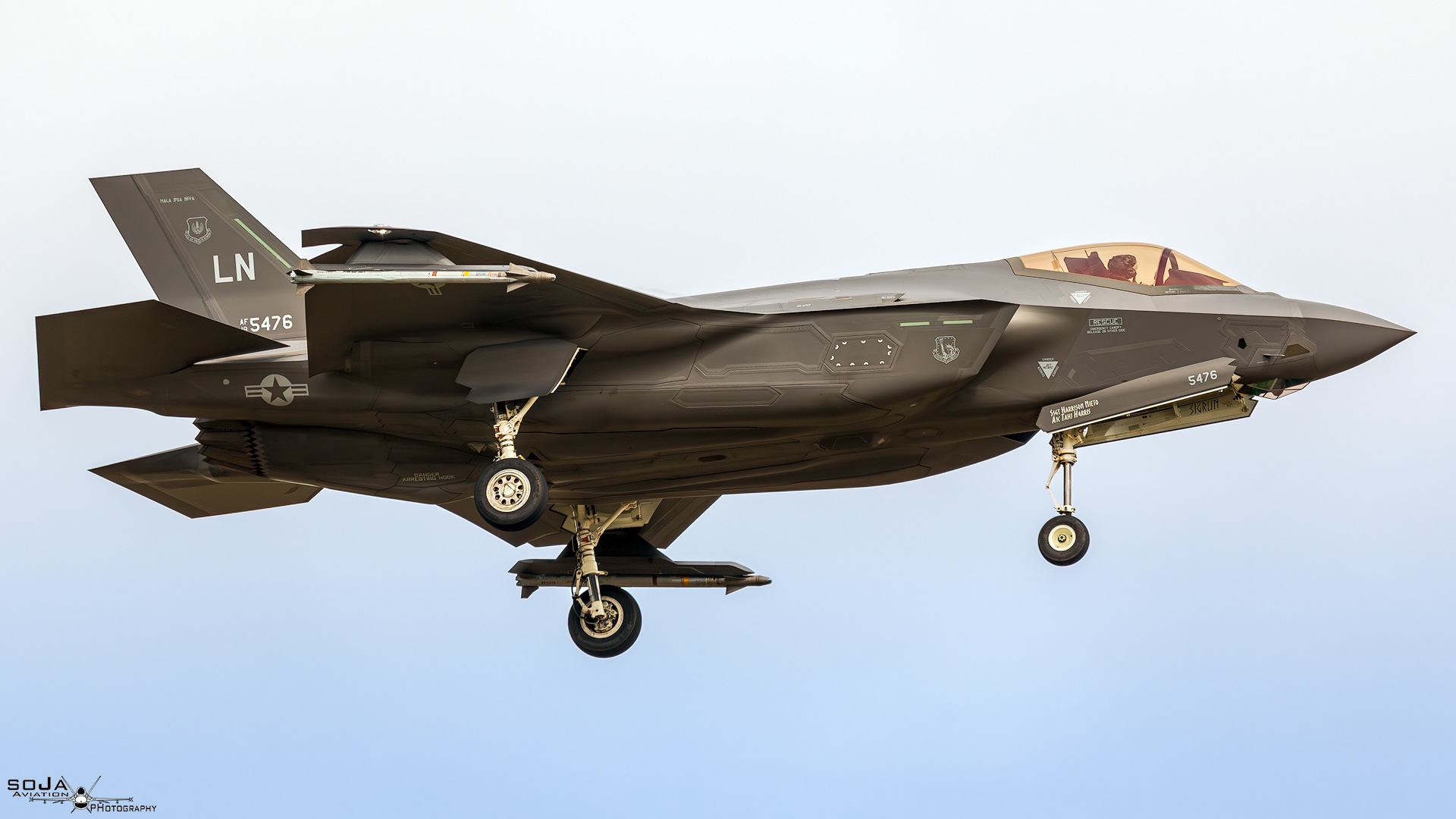 ID010424-US Air Force Lockheed Martin F-35 A-4 Lightning II LN 19-5476 AF-304 495th FS
