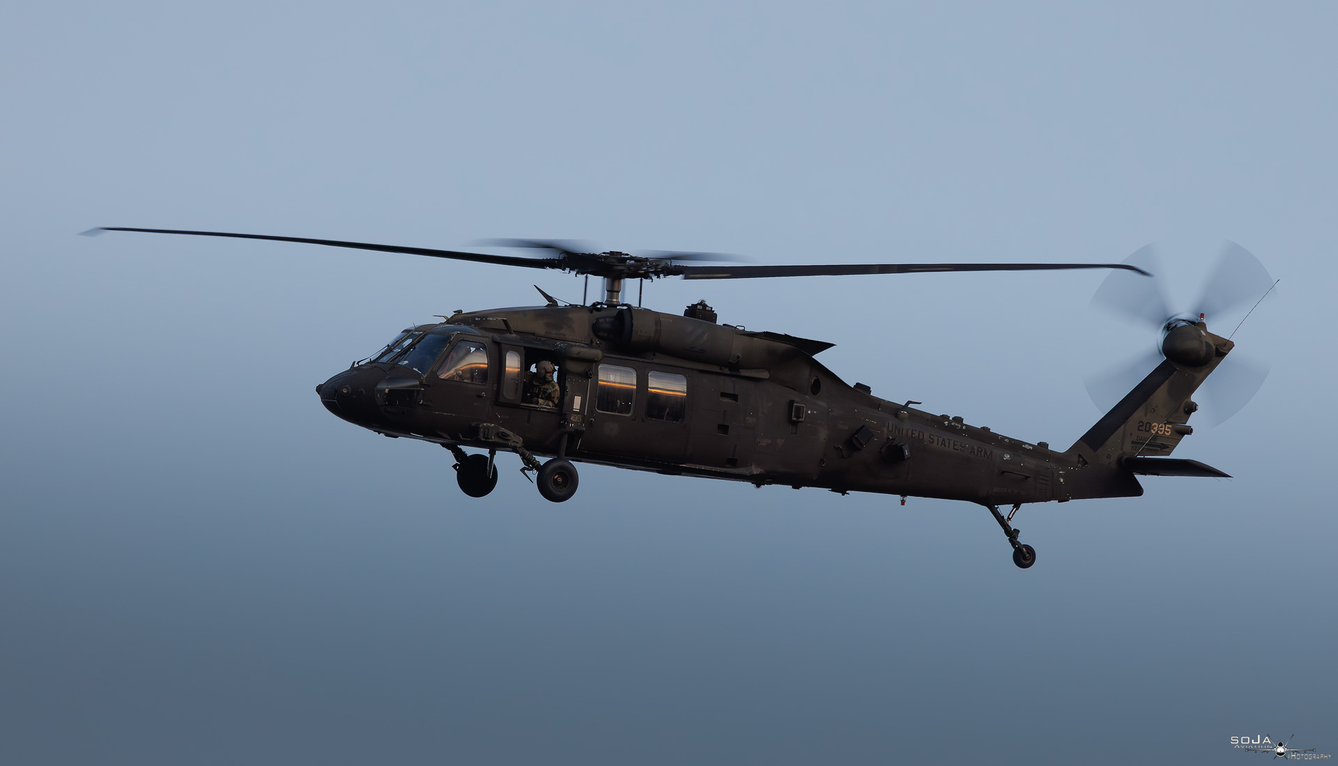 ID041125 - US Army Sikorsky UH 60M Blackhawk 11-20395 4-3rd-AVN cn# 703910