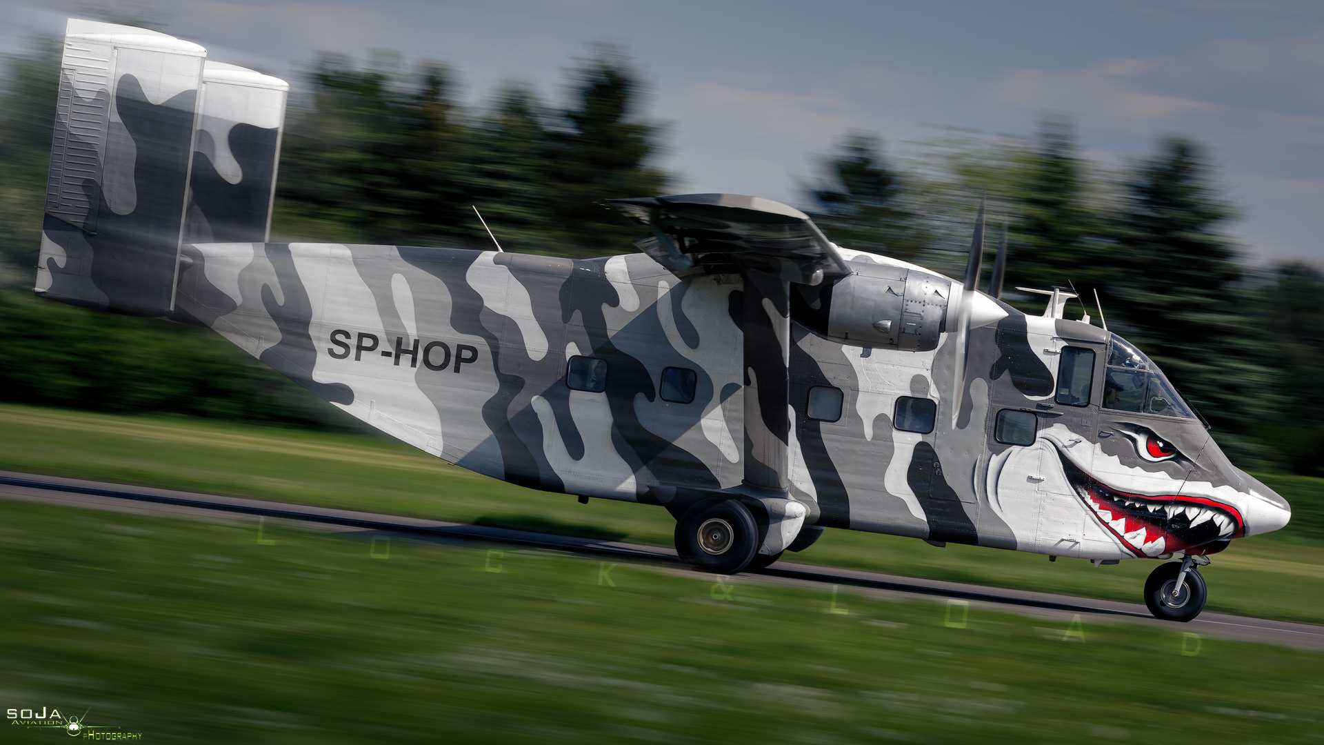 ID040524 - SkyForce Short SC-7 Skyvan SP-HOP Sharky cn# SH1906 230723 Lock&Load TakeOff ART