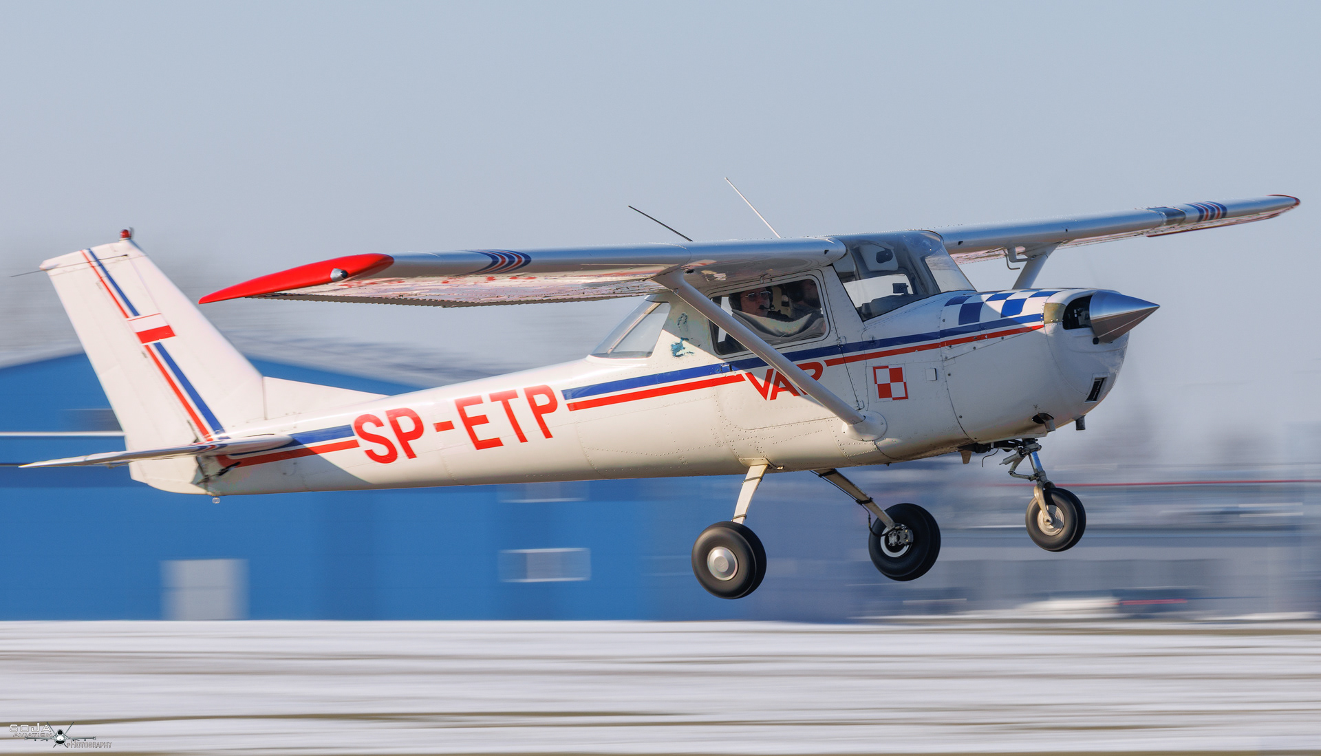 ID180126 - Reims Cessna F150J SP-ETP cn# F150-0433