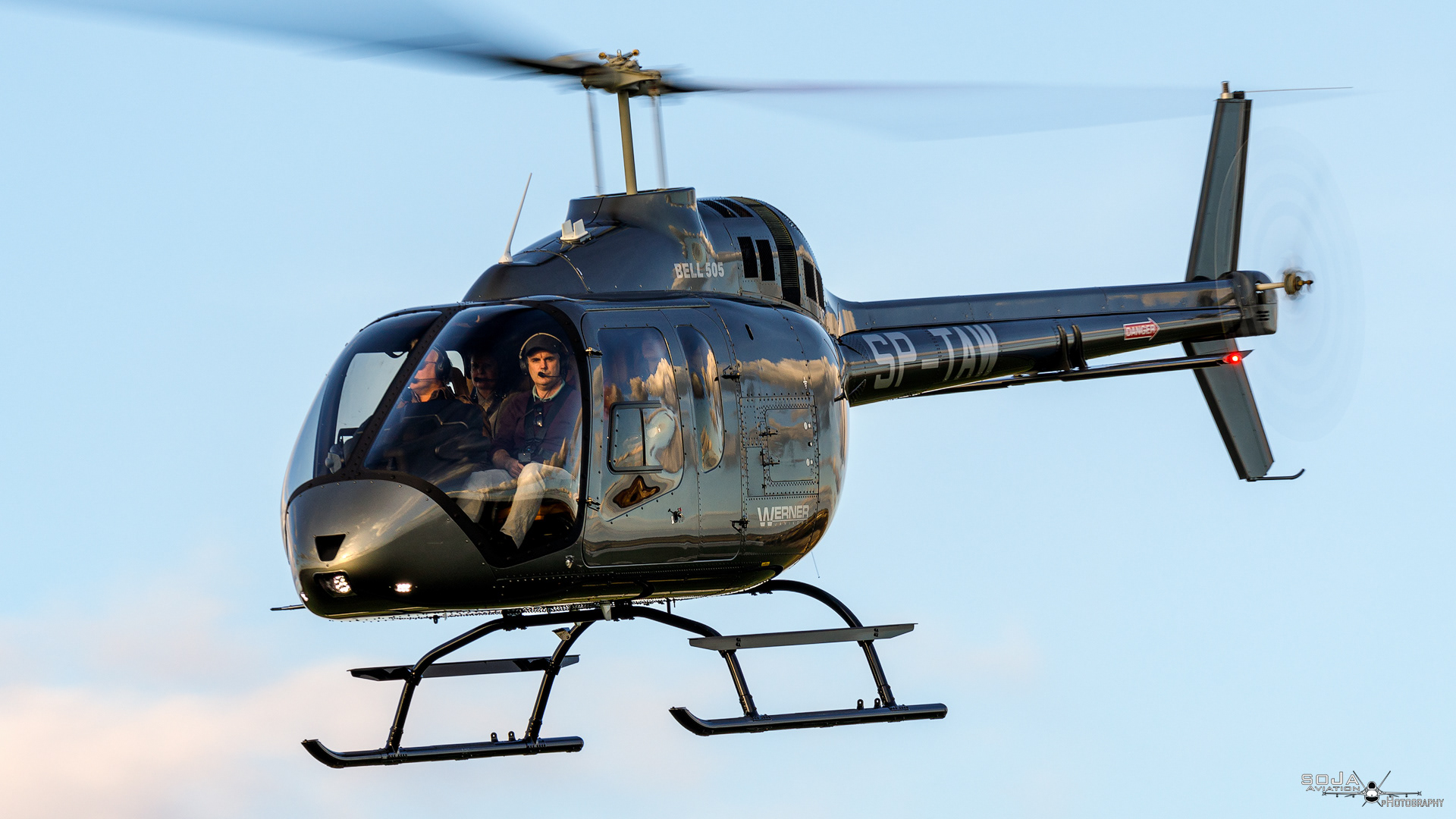 ID041123-Bell 505 Jet Ranger X SP-TAW cn_