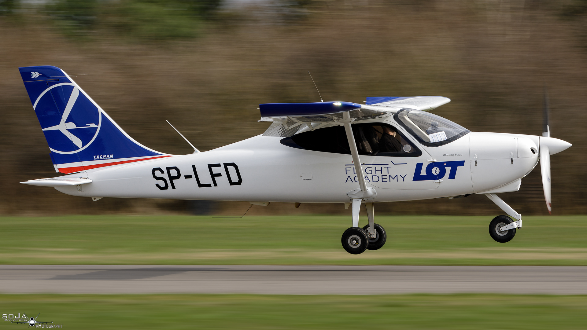 ID230324-LOT Flight Academy Tecnam P2008JC MK II SP-LFD cn# 1142