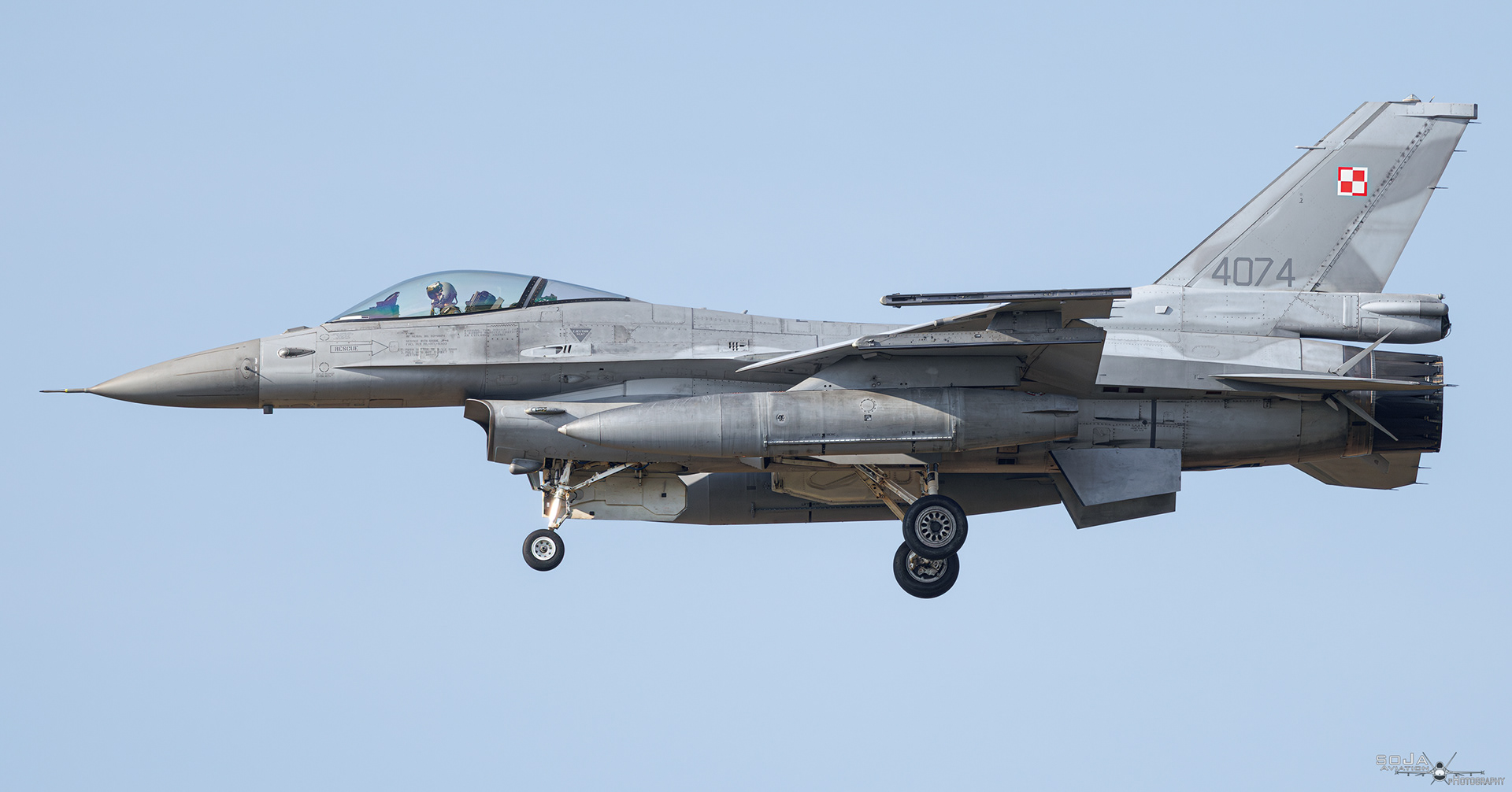 IDxx0725 - Lockheed Martin F-16C 4074 03-0074 cn# JC-35 #3