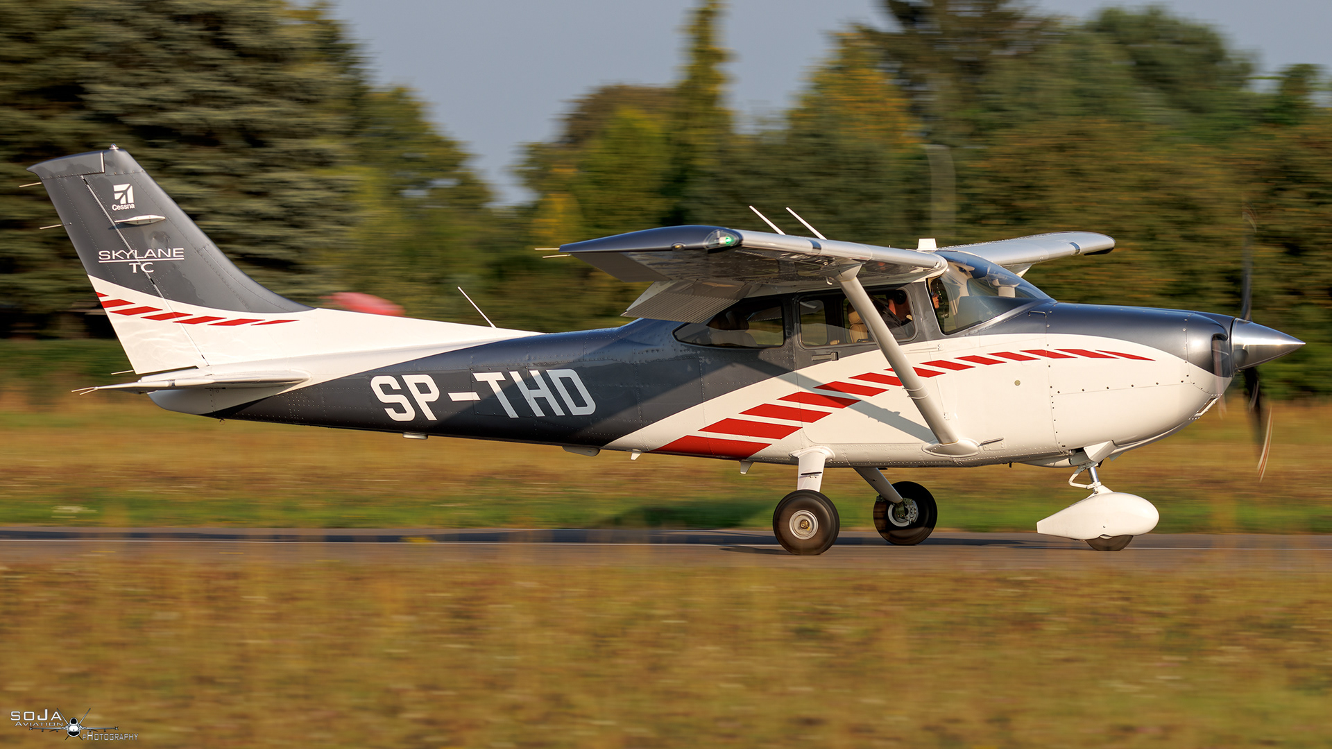 ID240824 - Cessna 182T Skylane  SP-THD cn# 18283093