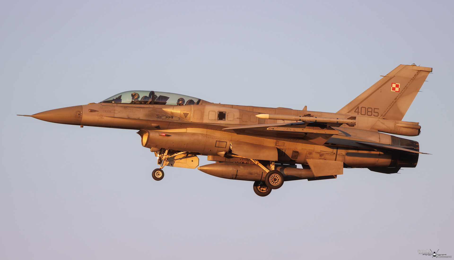 ID041125 - Lockheed Martin F-16D 4085 03-0085 cn# JD-10
