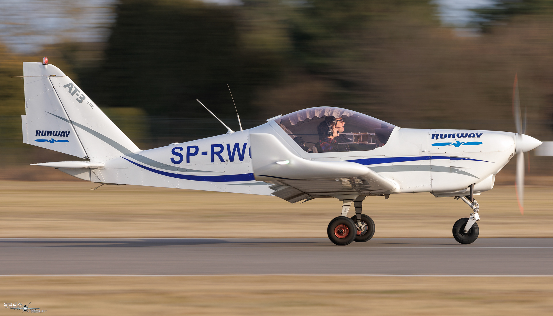 ID010326 - Aero AT-3-R100 SP-RWG cn# AT3-106