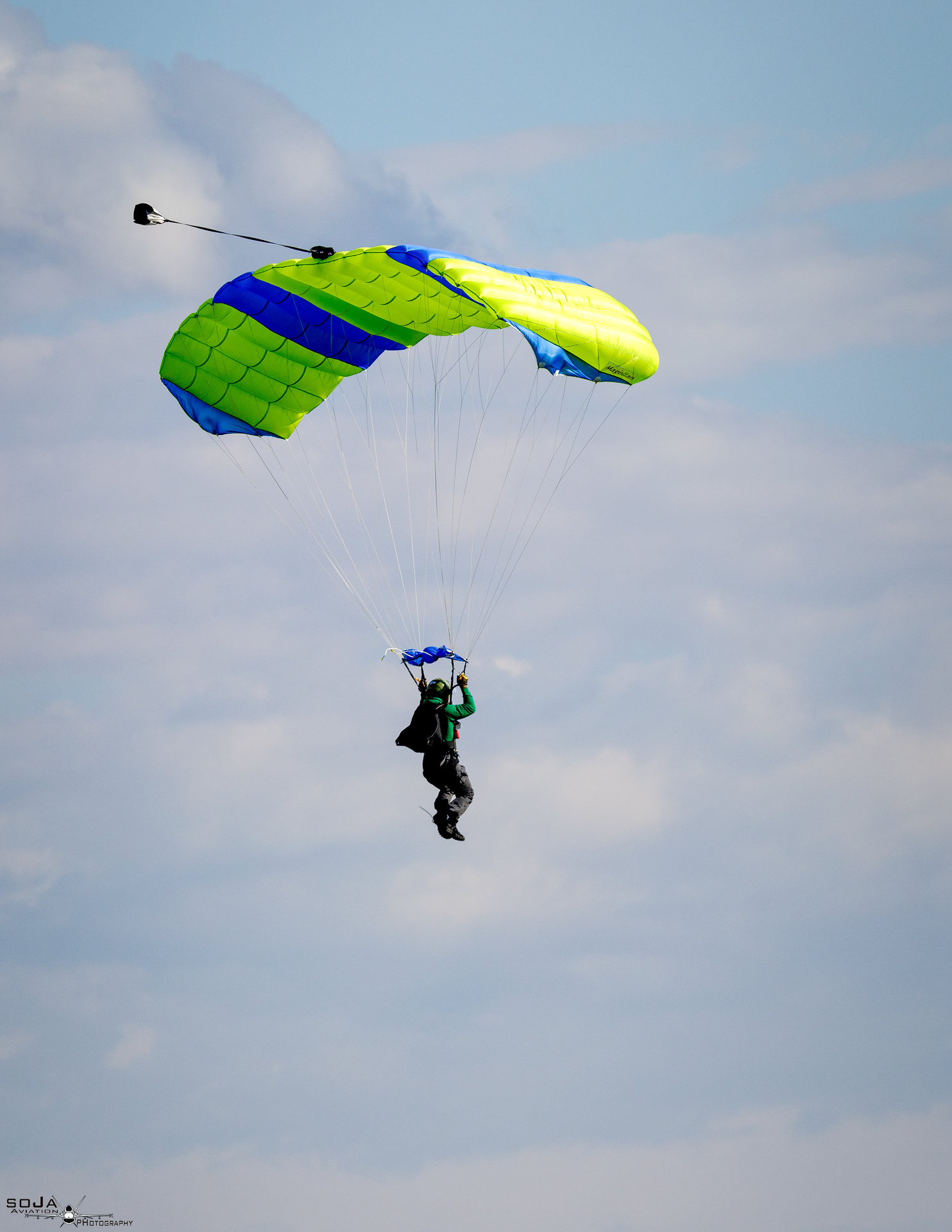 ID270424-Sky Force - Parachutist #2