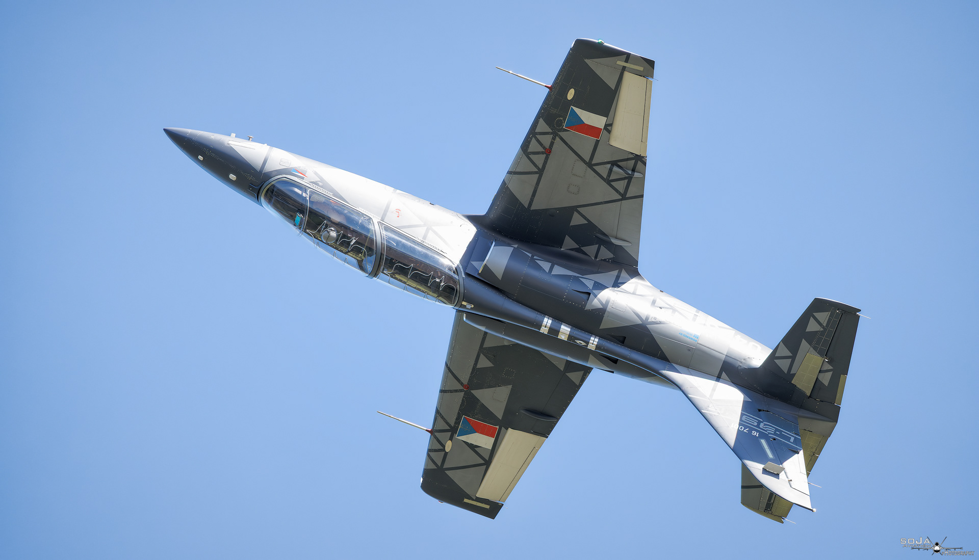 ID200925 - Czechia - Air Force Aero L-39 Albatros 0475 cn# 16 7001 #2