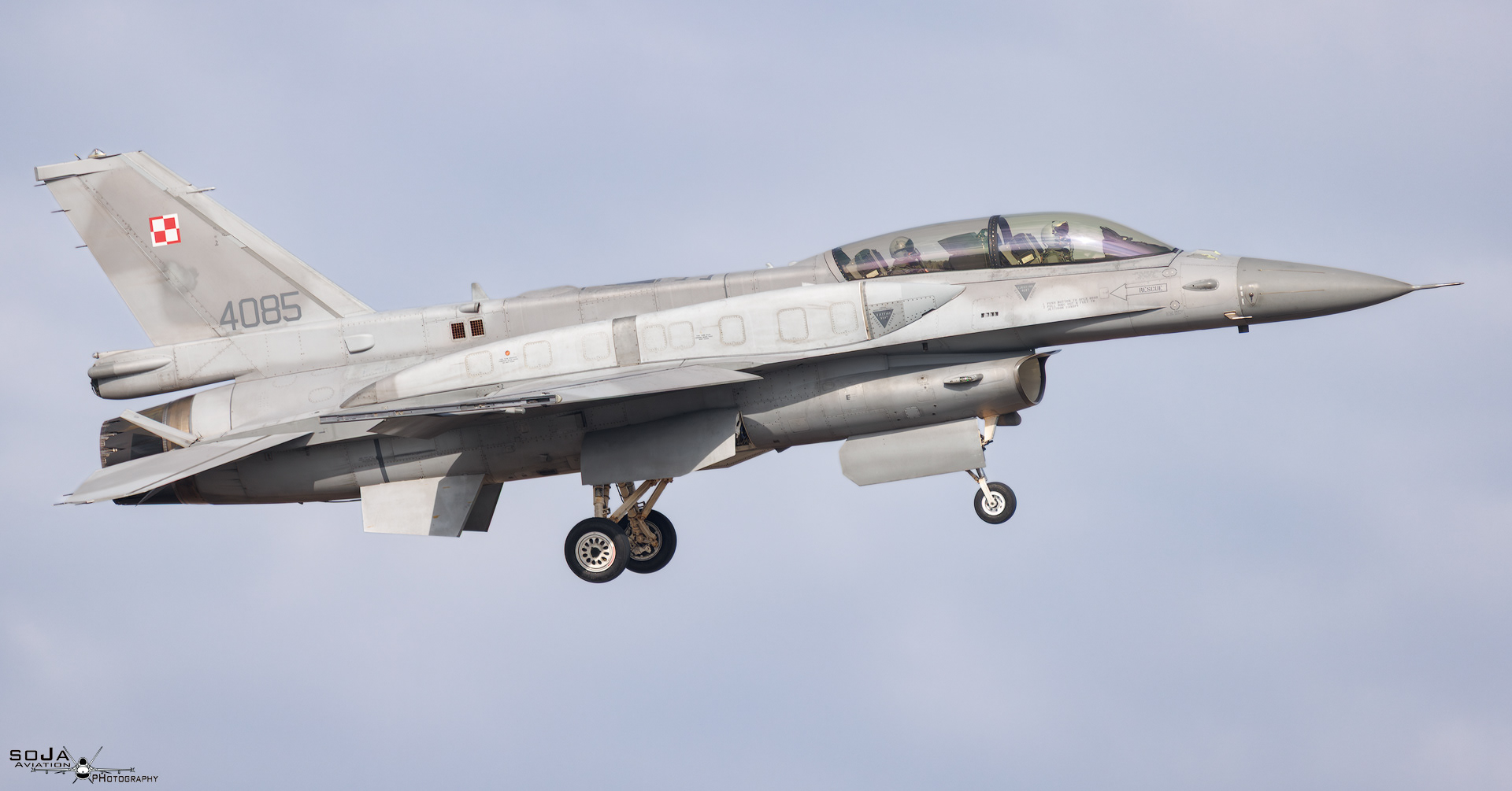 Lockheed Martin F-16D 4085 03-0085 cn# JD-10