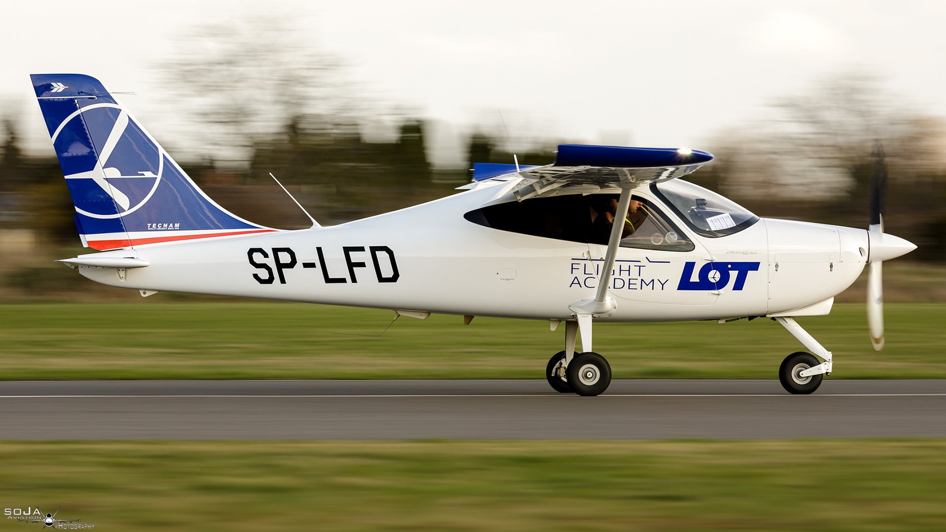 ID160324-LOT Flight Academy Tecnam P2008JC MK II SP-LFD cn# 1142