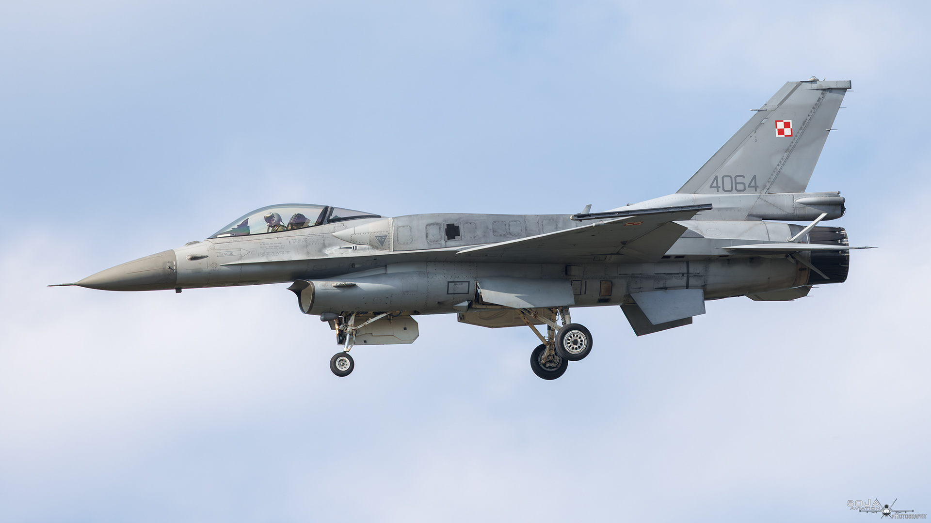 IDxx0725 - Lockheed Martin F-16C 4064 03-0064 cn# JC-25