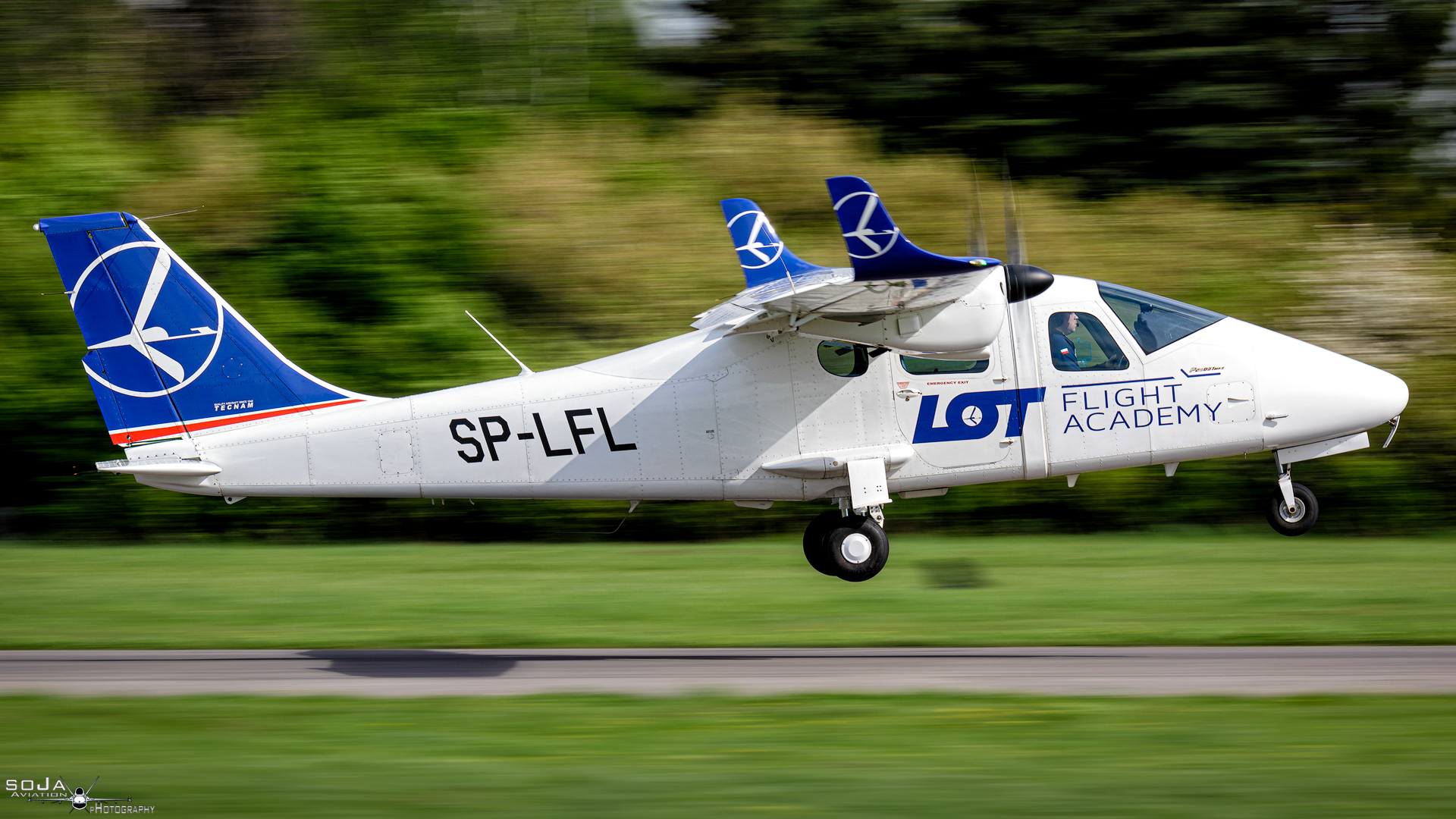 ID160424-LOT Flight Academy Tecnam P2006T Mk II SP-LFL cn# 322