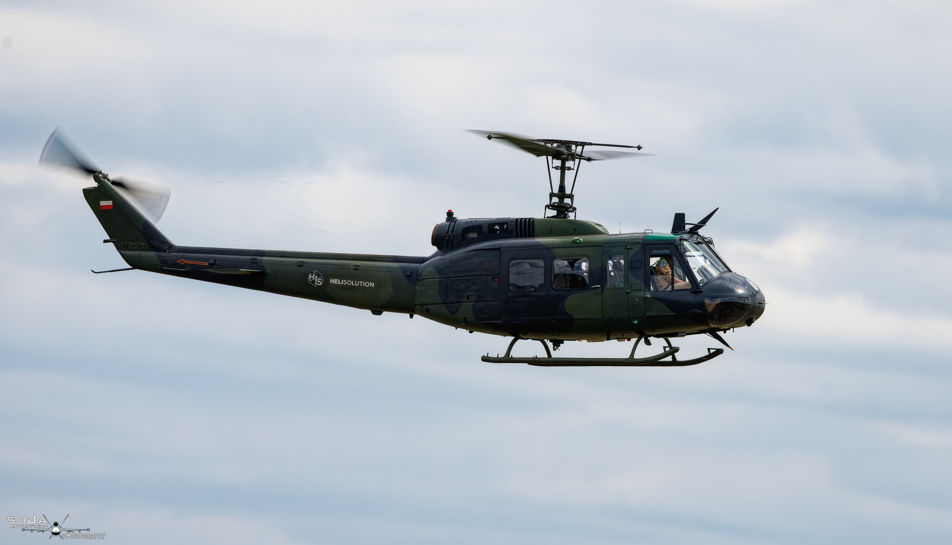 ID040726 - Bell UH-1