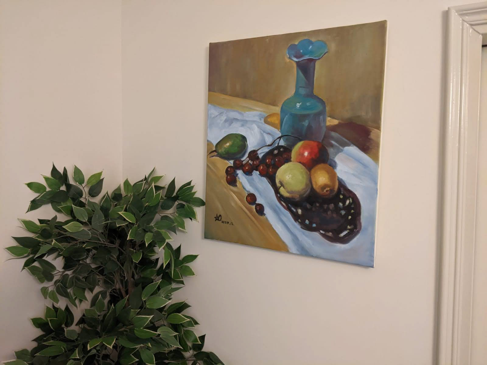 Vase & Fruits