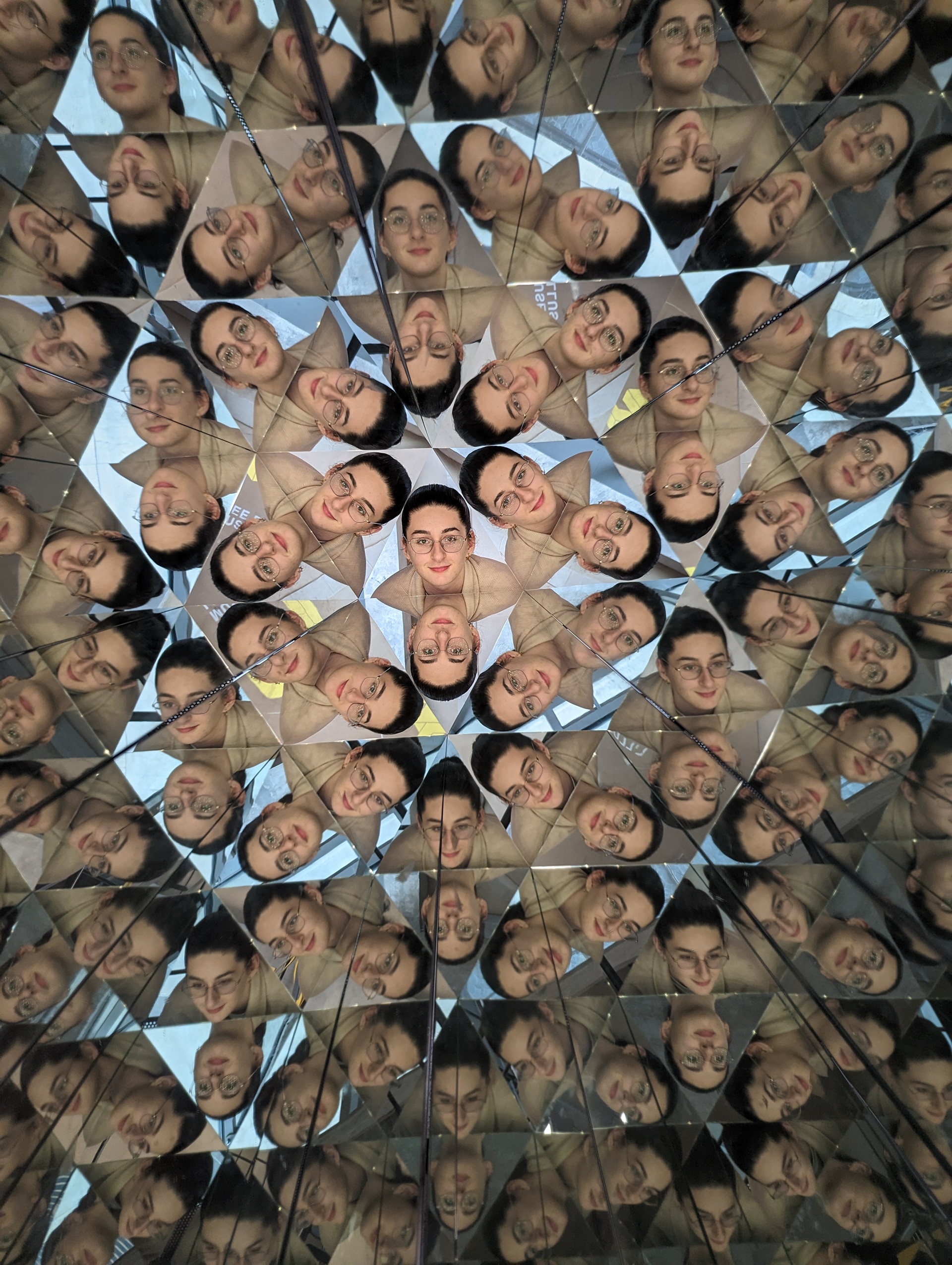 Musée de l'Illusion Faces