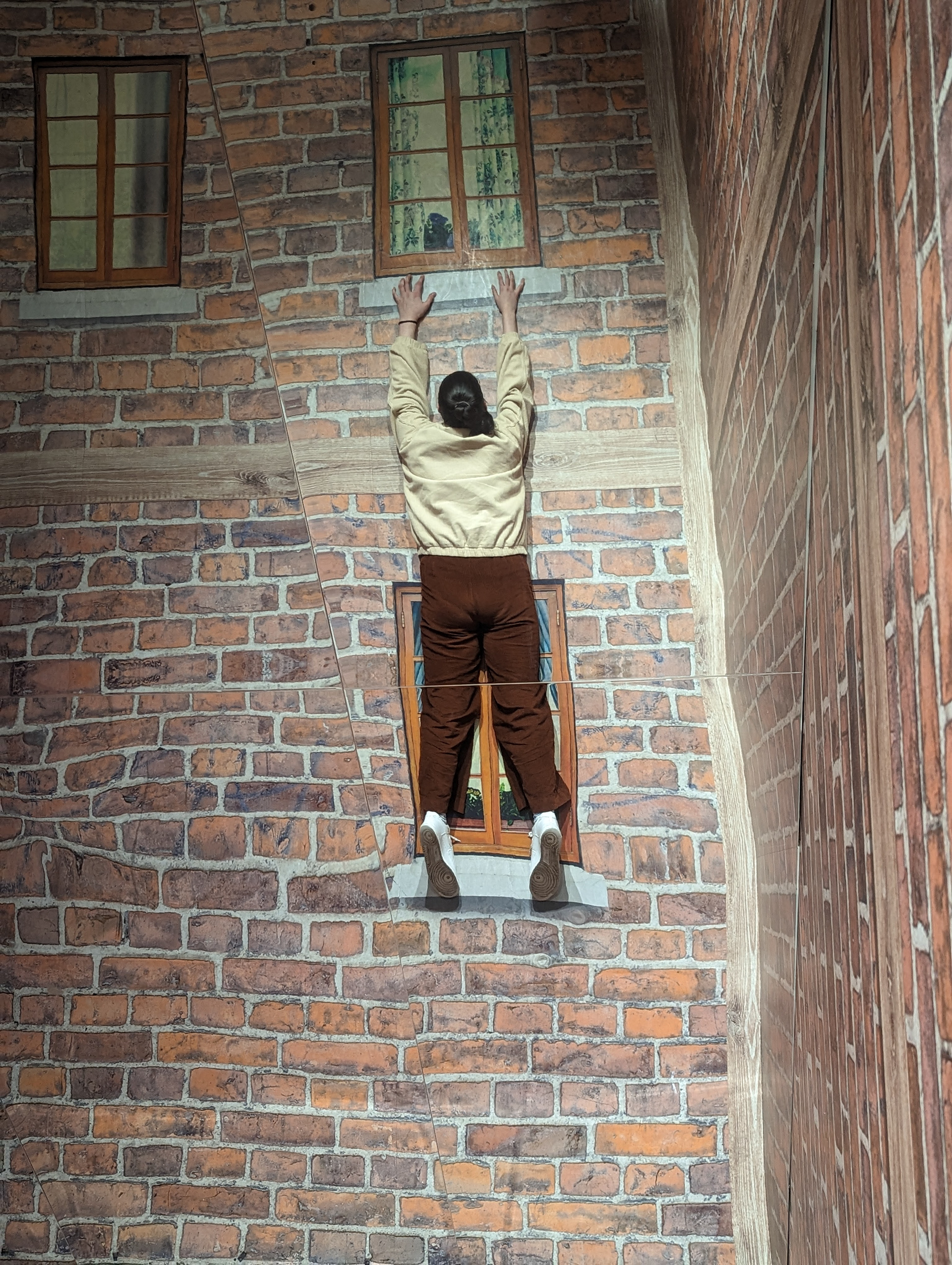 Musée de l'Illusion Falling
