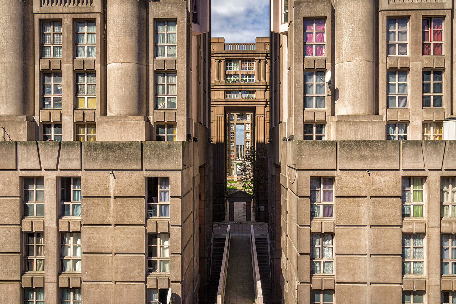 Noisy-le-Grand - Placacio De Abraxas