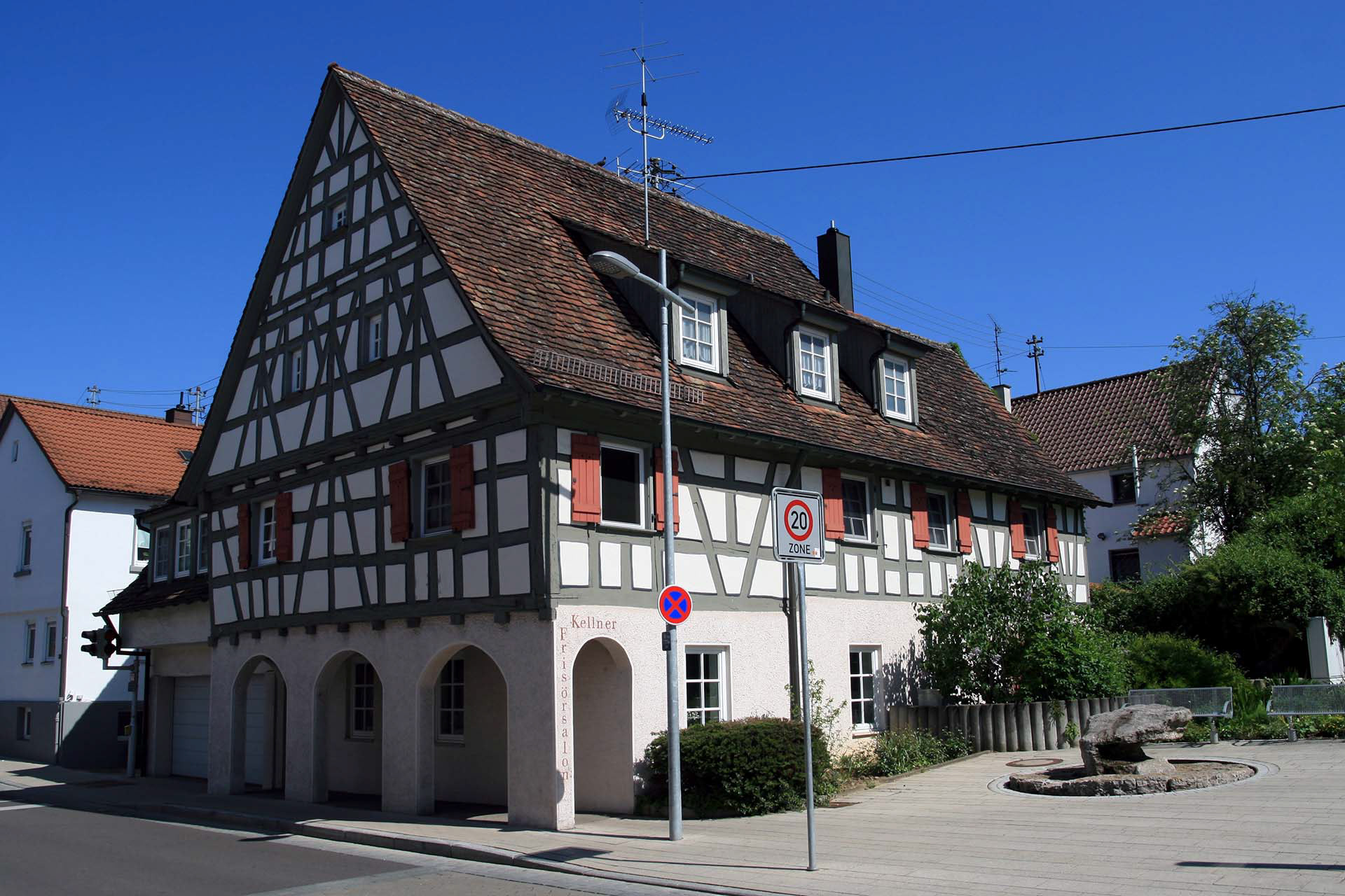 Altbausanierung Wohn- und Geschäftshaus