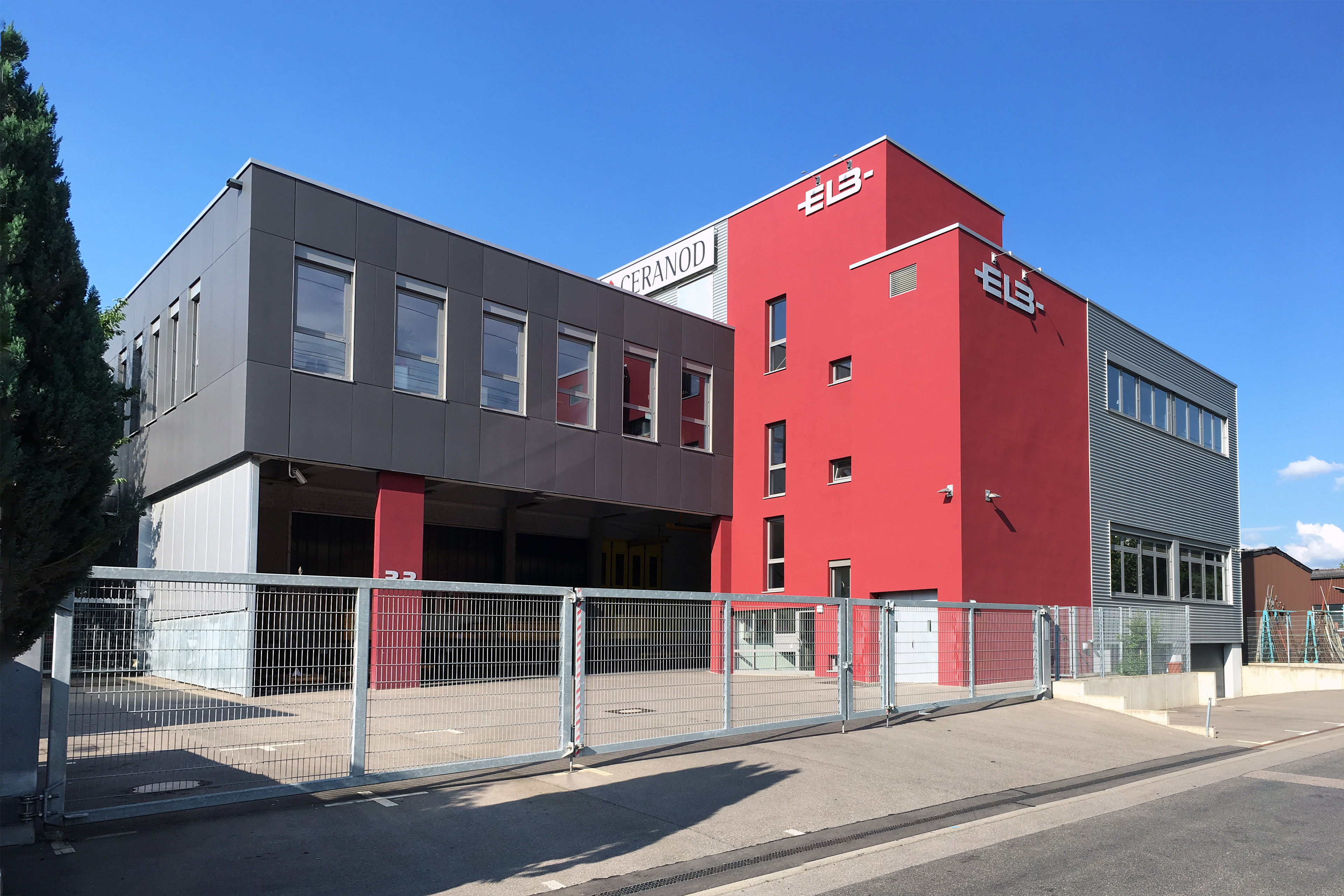 Umbau und Aufstockung Produktions-, Büro- und Sozialbereich