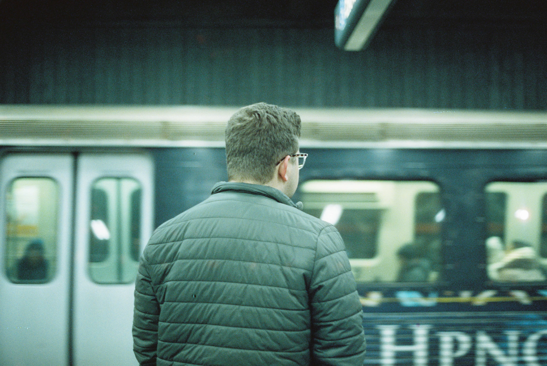 Cinestill 800T on Olympus OM-1n