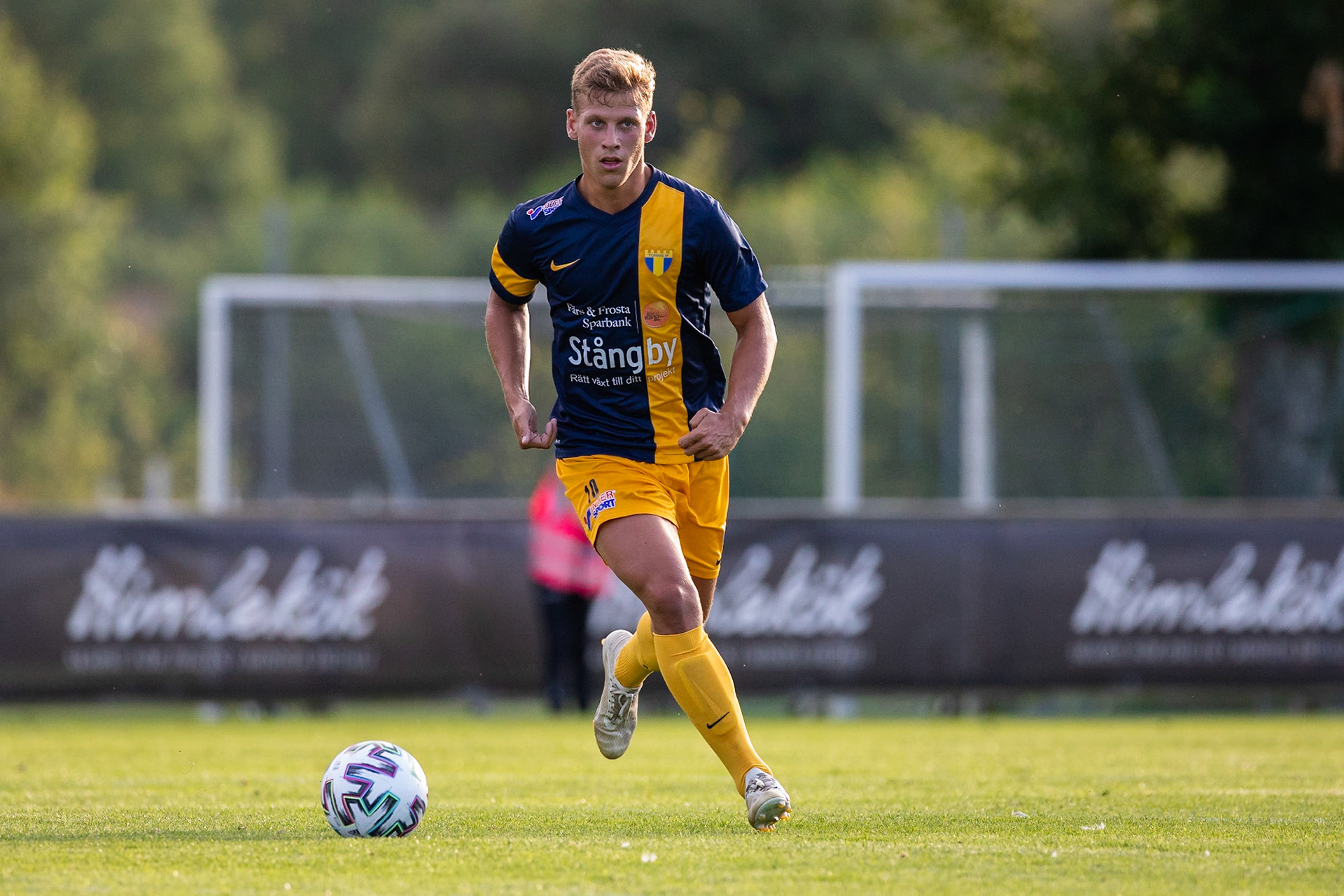 Division 1 Tvååkers IF - Torns IF 1-2 2020: Tobias Karlsson gjorde som vanligt en stabil insats på mittfältet