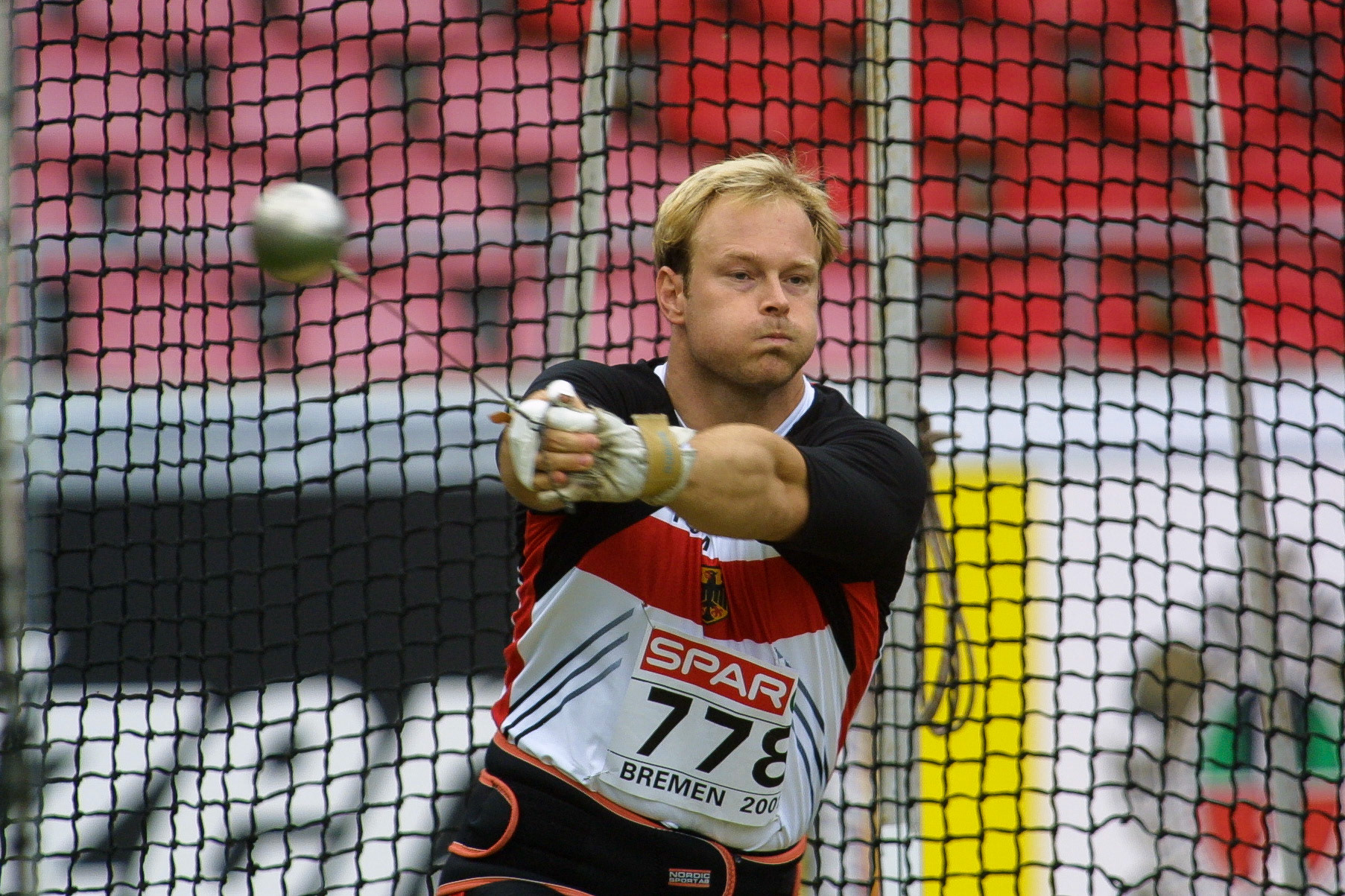Hammer thower Karsten Kobs of Germany at the European Cup in Bremen 2001.