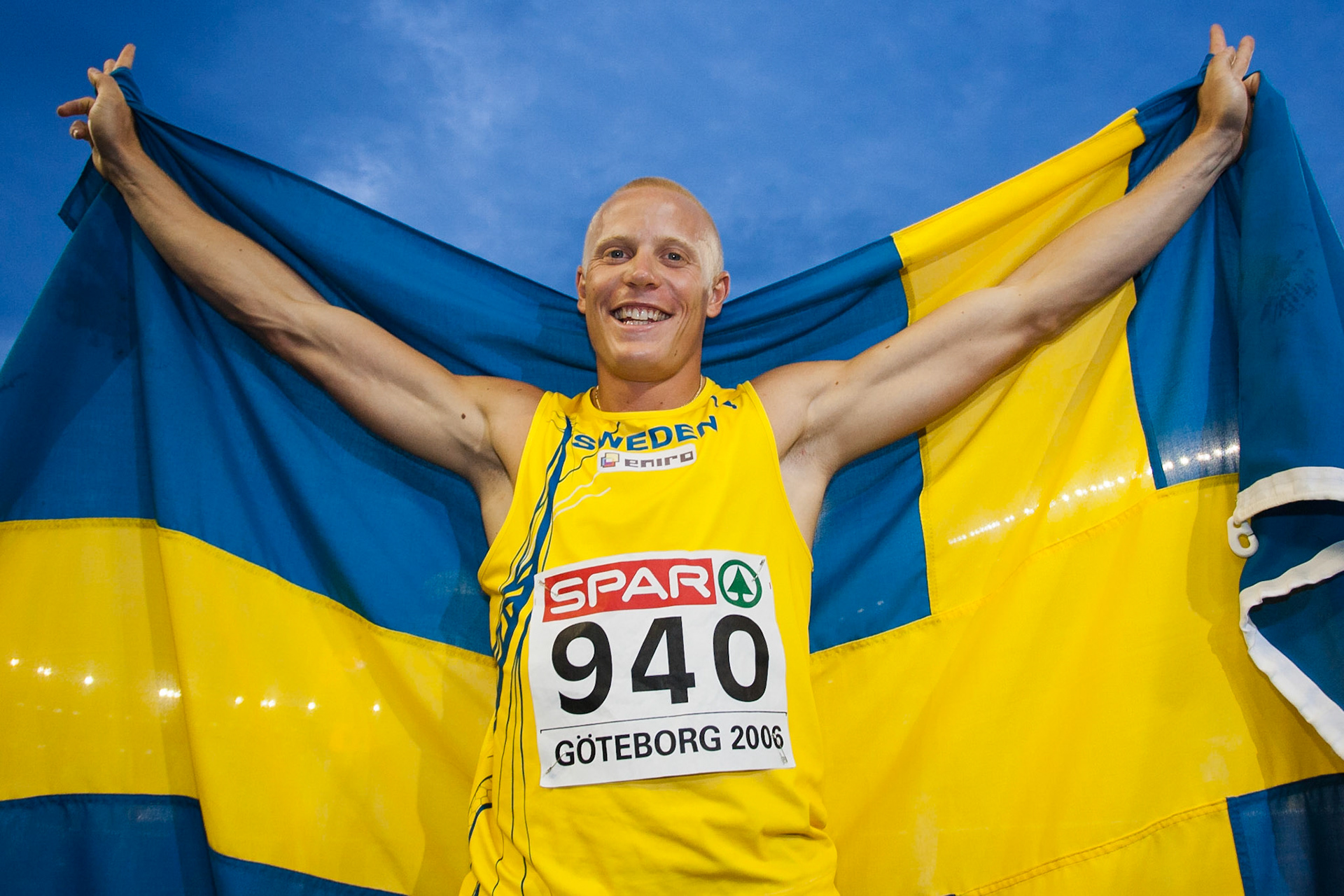 Johan Wissman after taking the silver medal in 200 meter at the European Championship in Gothenburg 2006.