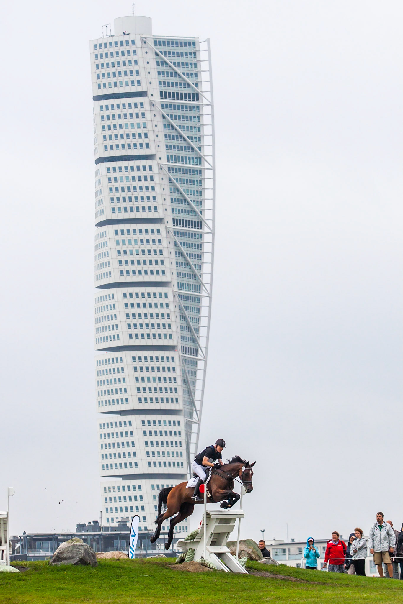 Wolf-Dieter Eckl on Pennsylvania in the cross country ride with the Turning Torso in the background. Malmö Horse Show 2010.
