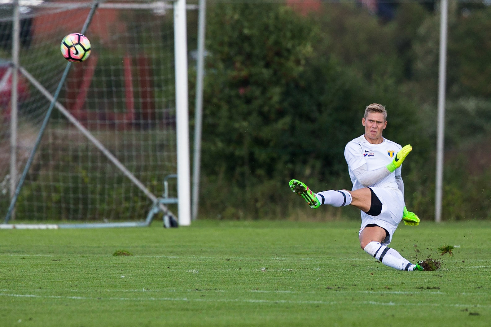 Division 2 Torns IF - Hässleholms IF 2017: Utspark av Philip Mårtensson
