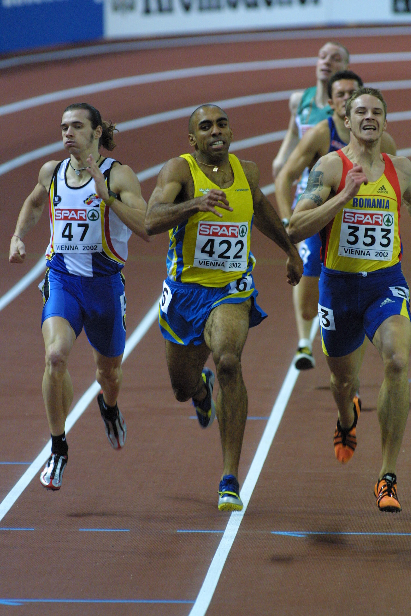 Jimisola Laursen took the silver in 400 meter with a Swedish record 45.59 at European Indoor Championship in Vienna 2002