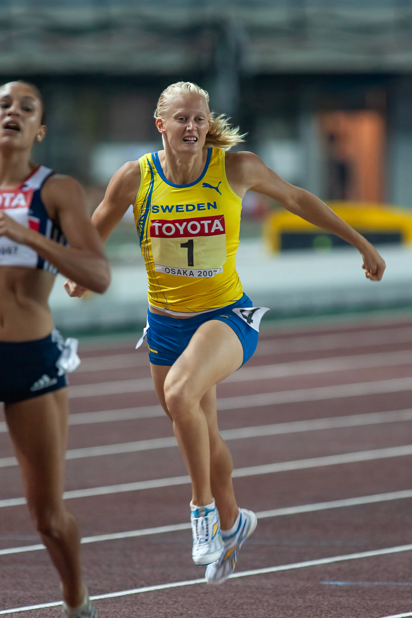 Carolina Klüft finished the 800 meter in the heptathlon and record 7032 points a Eiuropean record at the World Championship in Osaka 2007.