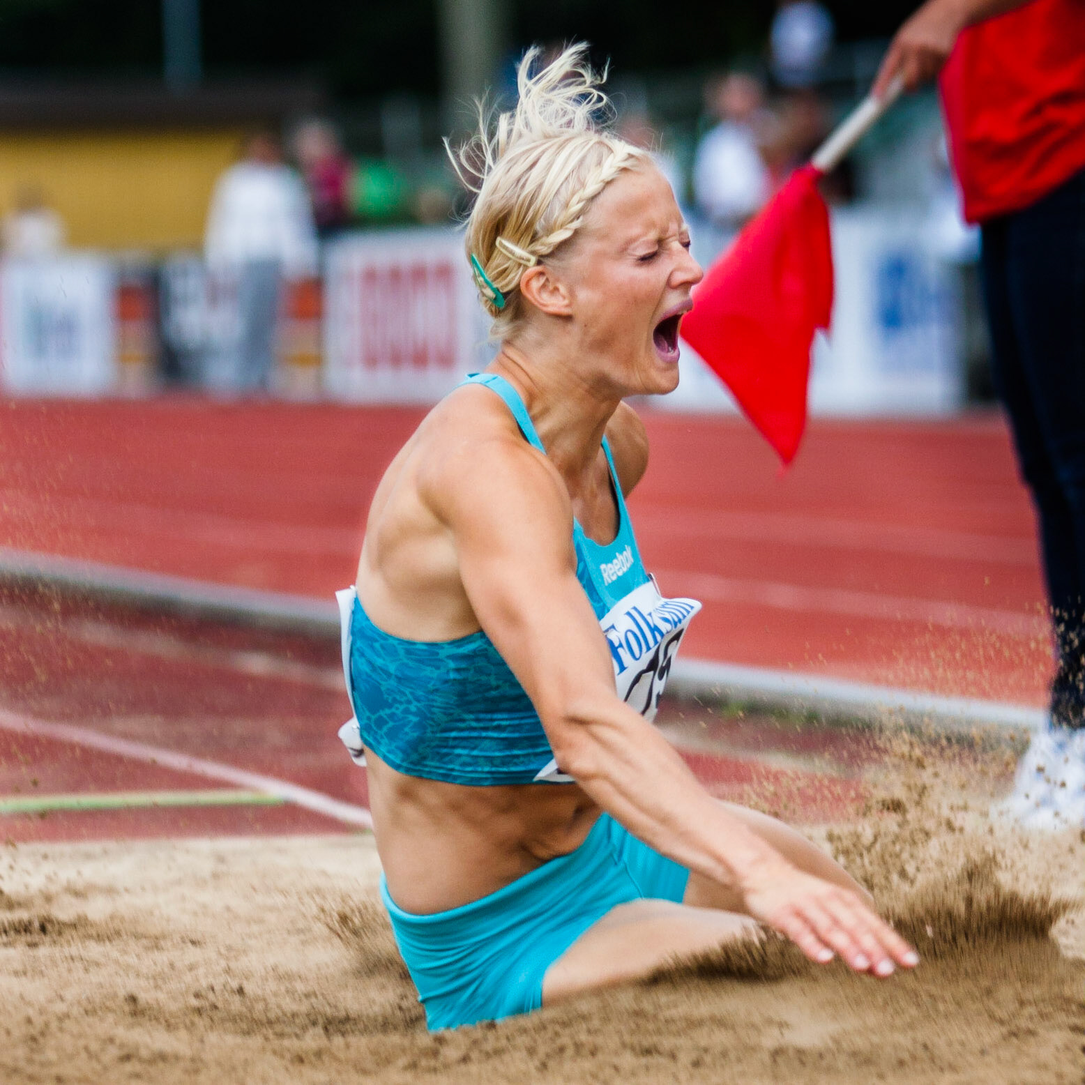 Carolina Klüft was injured in the long jump in Karlskrona 2009.