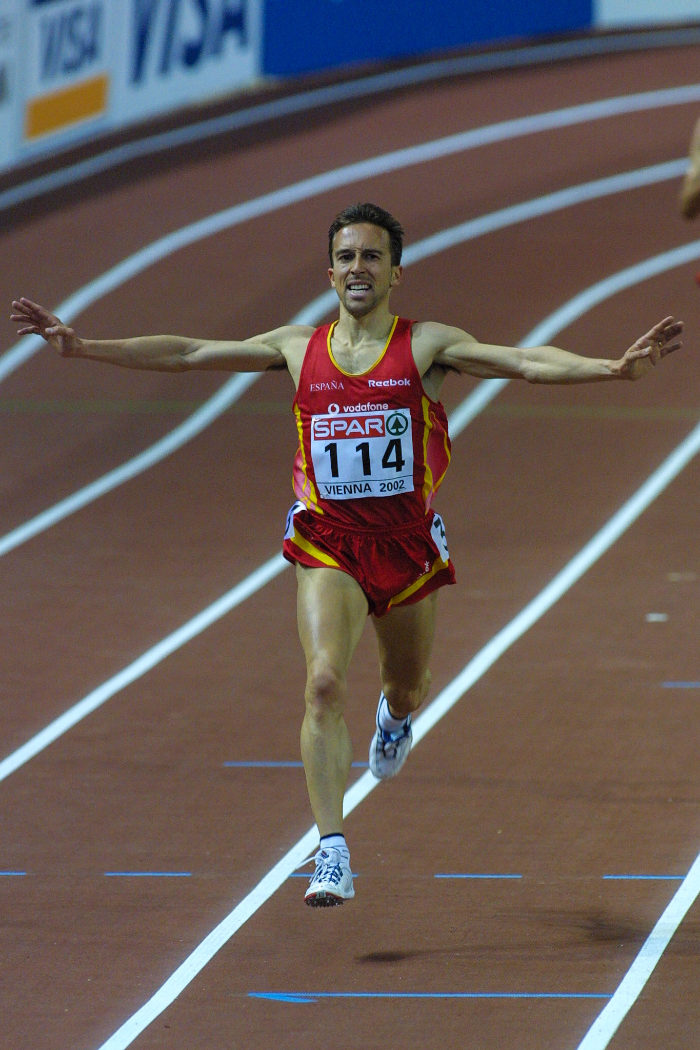 Alberto Garcia won the 3000 meter at European Indoor Championship in Vienna 2002
