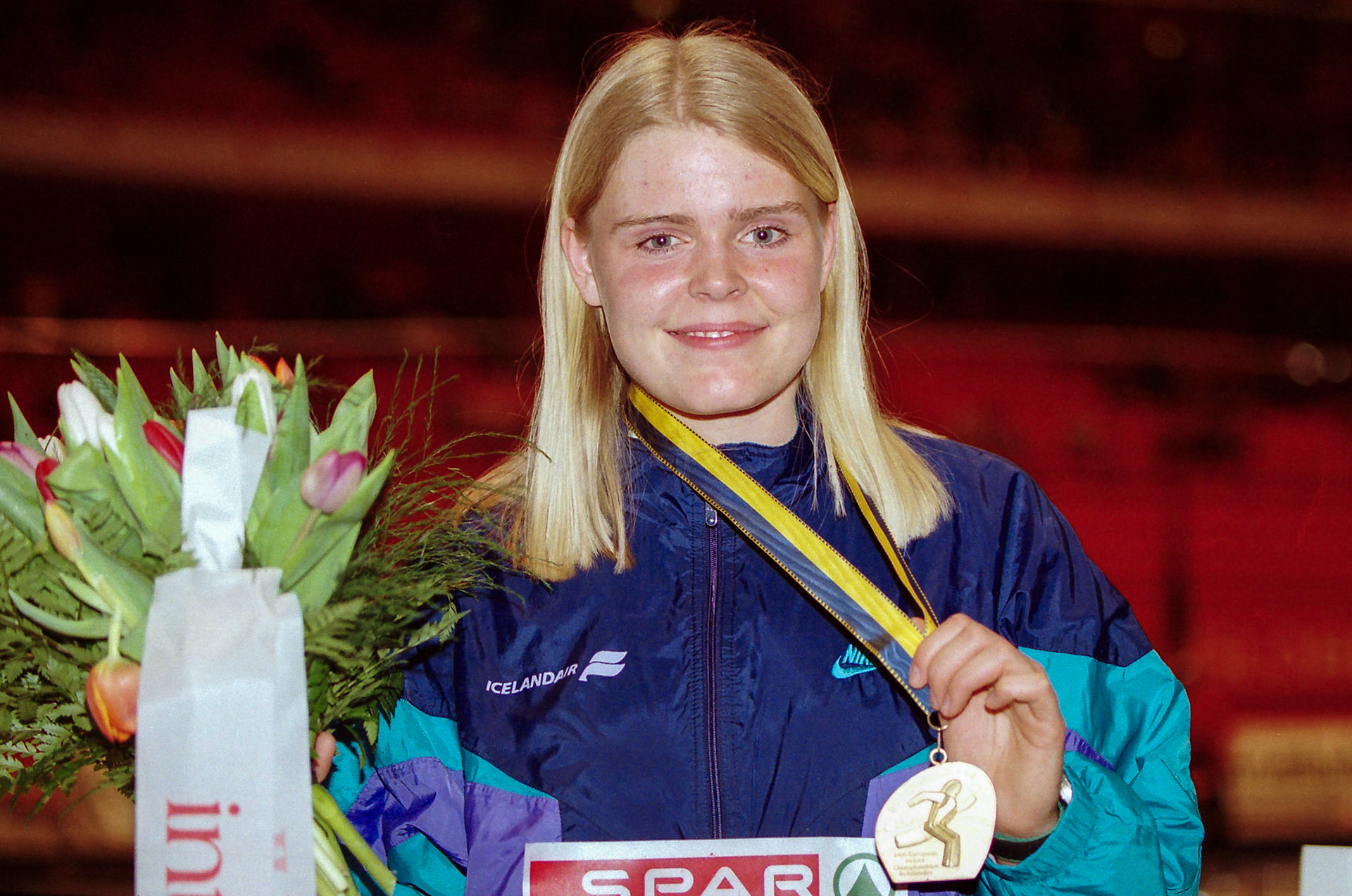 Icelandic Vala Flosadottir became historic winning the first major title in women pole vault in the European Indoor Championship in Stockholm 1996.