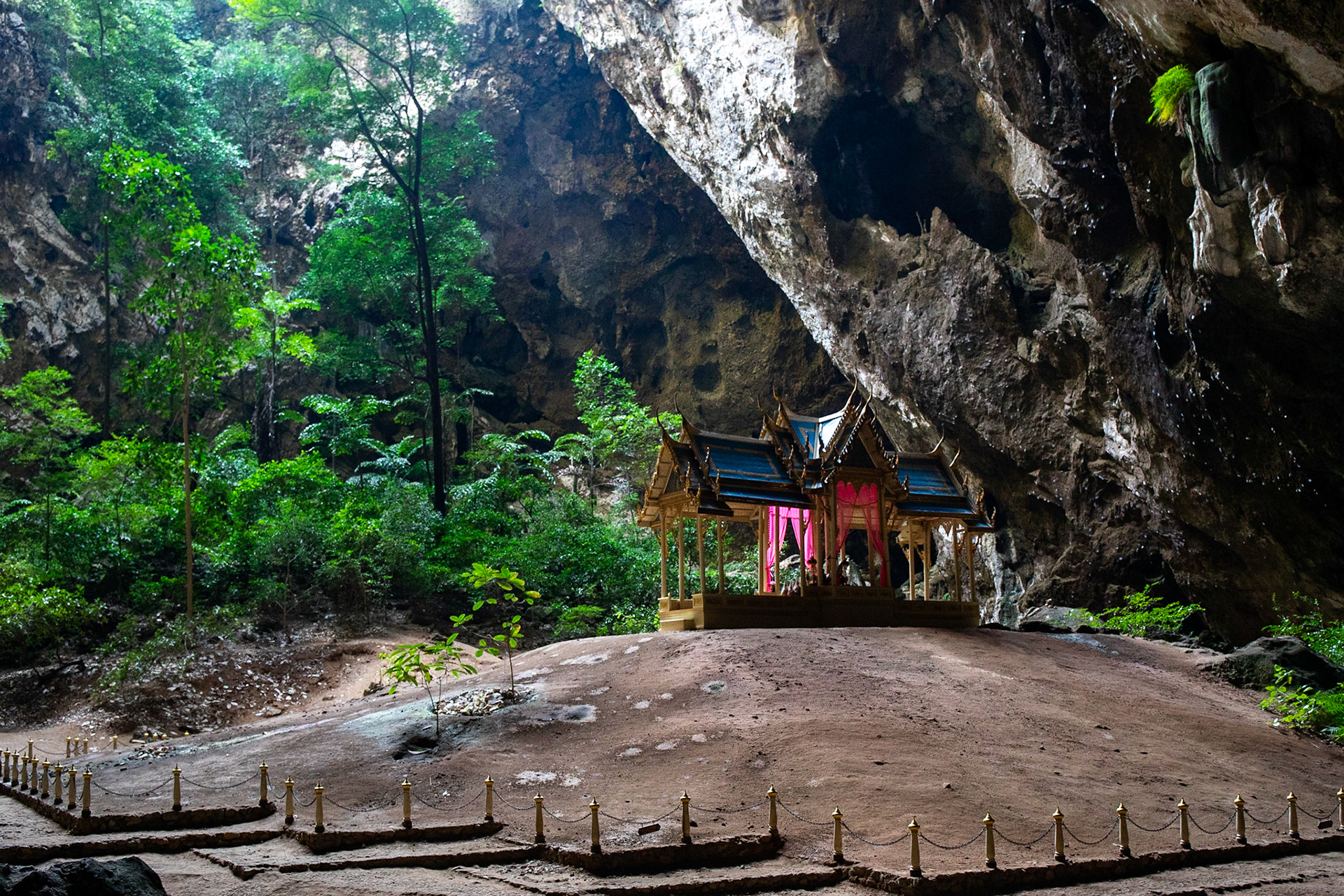 , Tham Phraya Nakhon, Thailand 2019