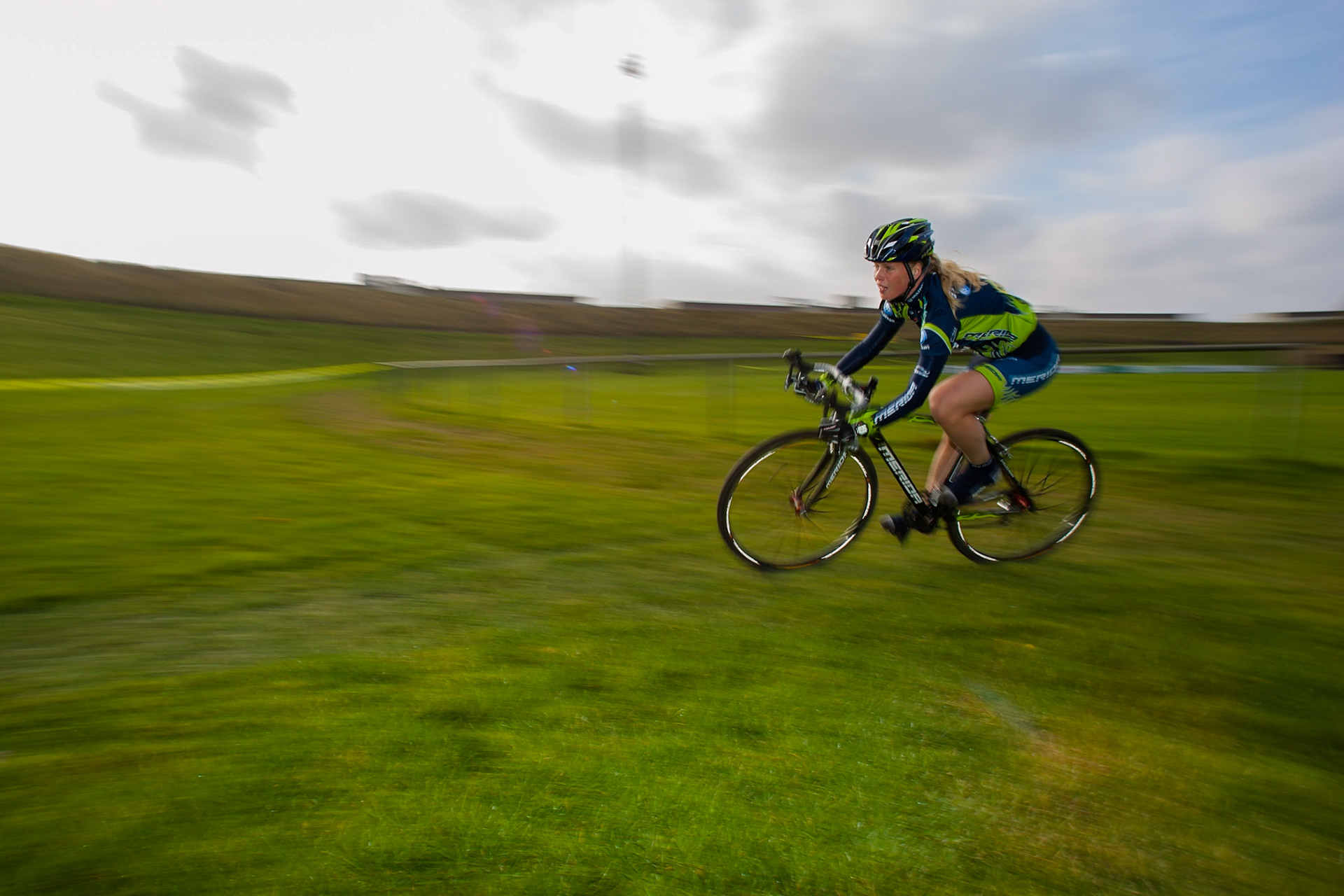 Women Cup class included in CX cup: Catrine Josefsson was third in the womens race, Lundacrossen 2007