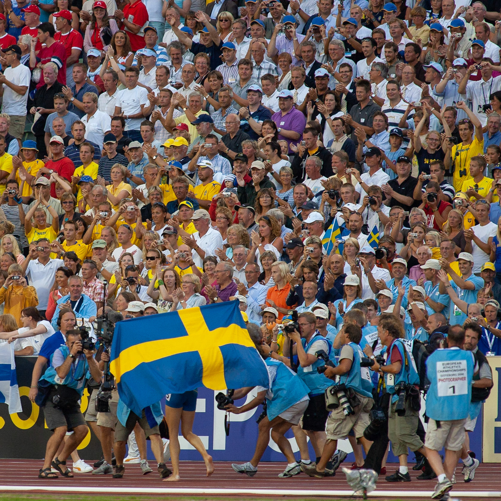 Carolina Klüft on her lap of honour after her victory in the heptathlon at the European Championship in Gothenburg 2006.