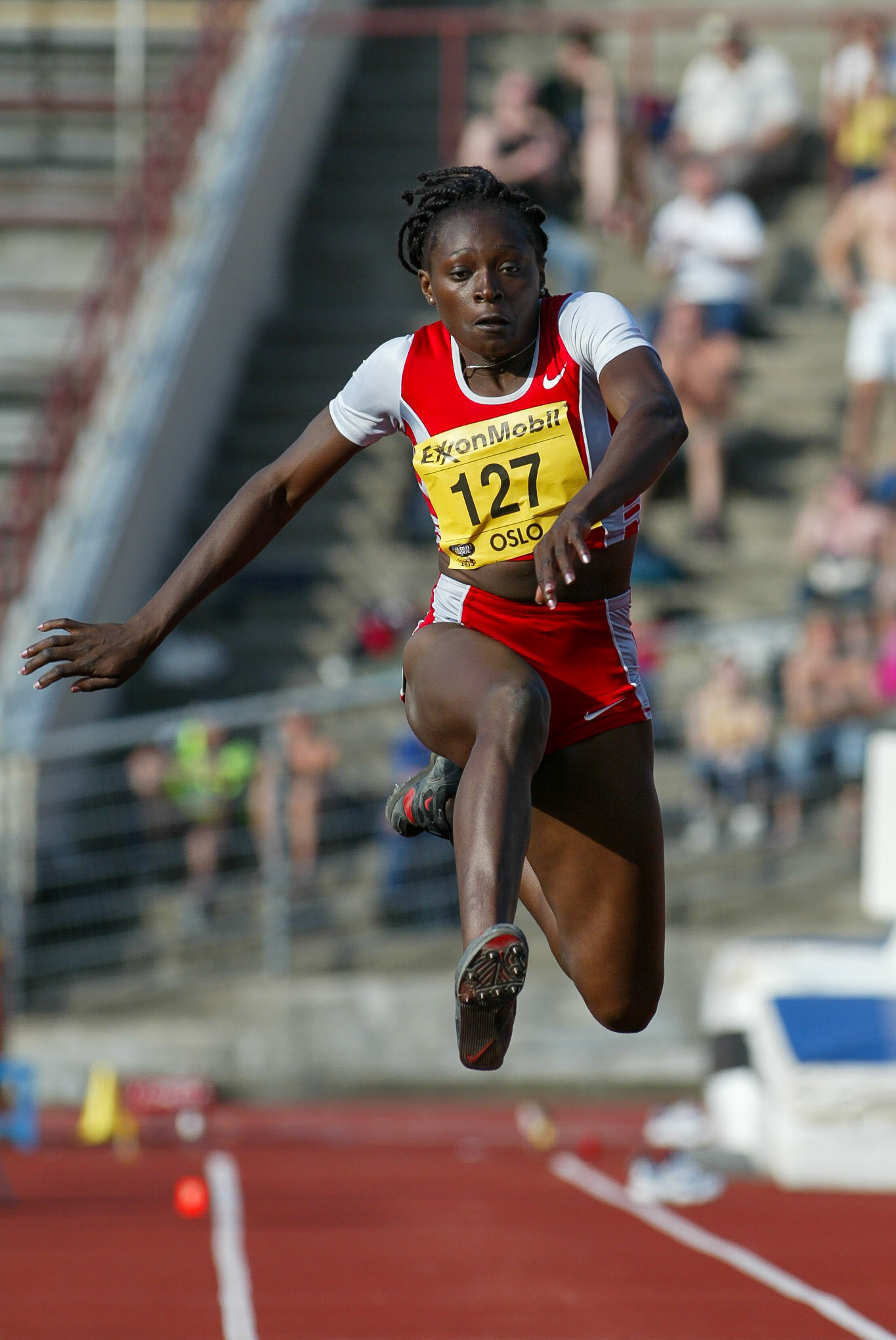 Francoise Mbango in the triple jump in Oslo 2003.