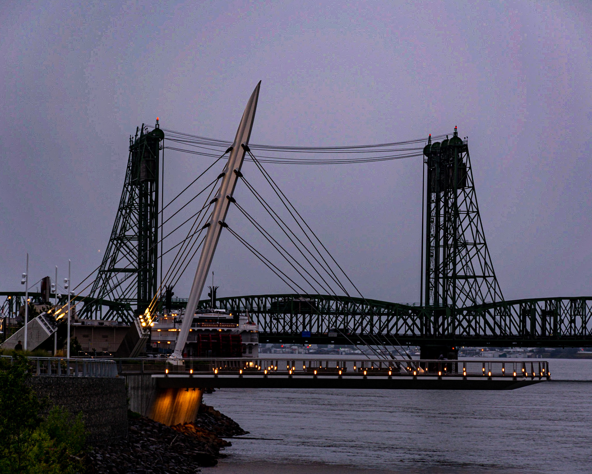 June 8. Wine Walk.  Grant Street Pier, Vancouver, Washington, United States