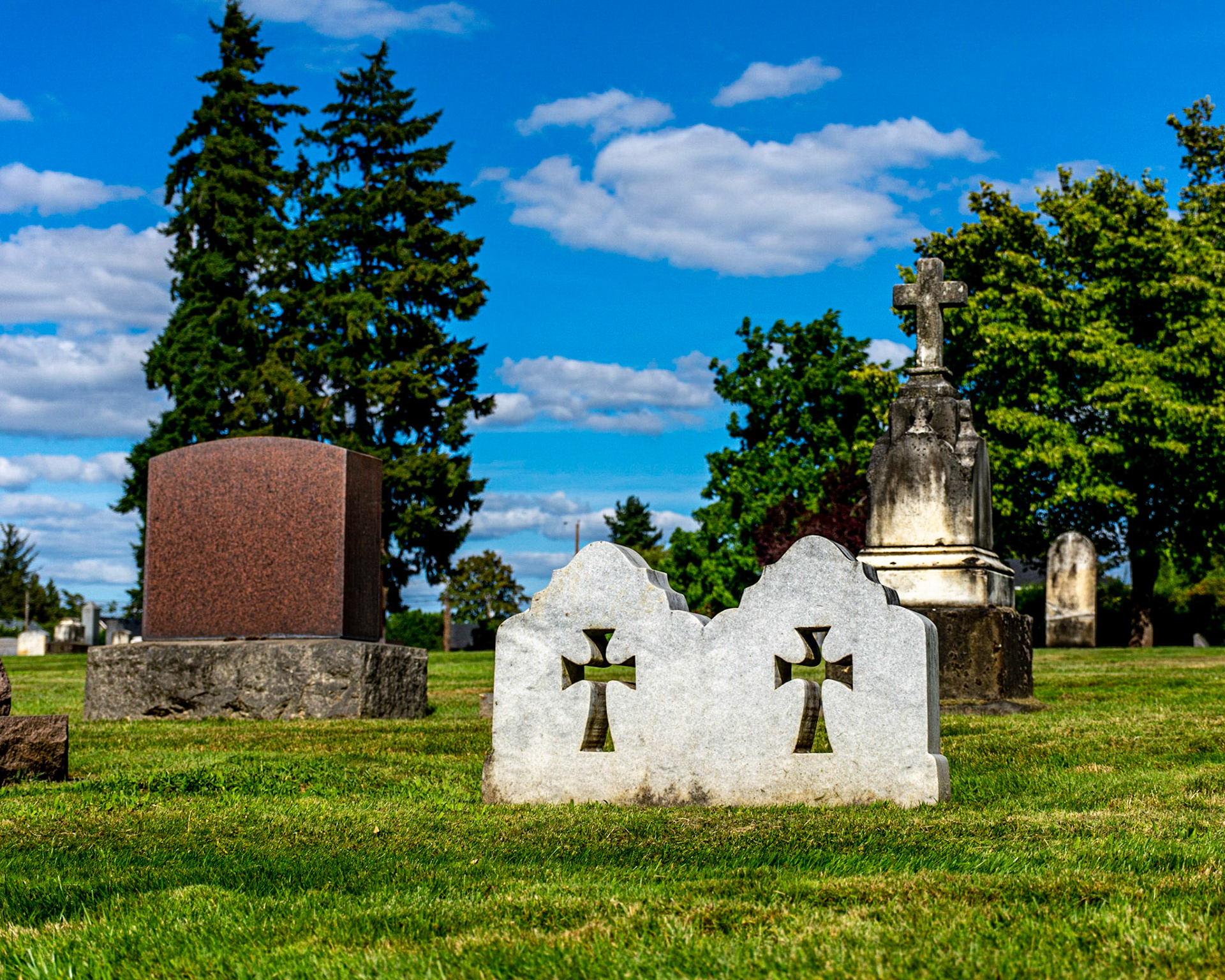 August 8. Double Crossed.  Mother Joseph Catholic Cemetery, Vancouver, Washington, United States